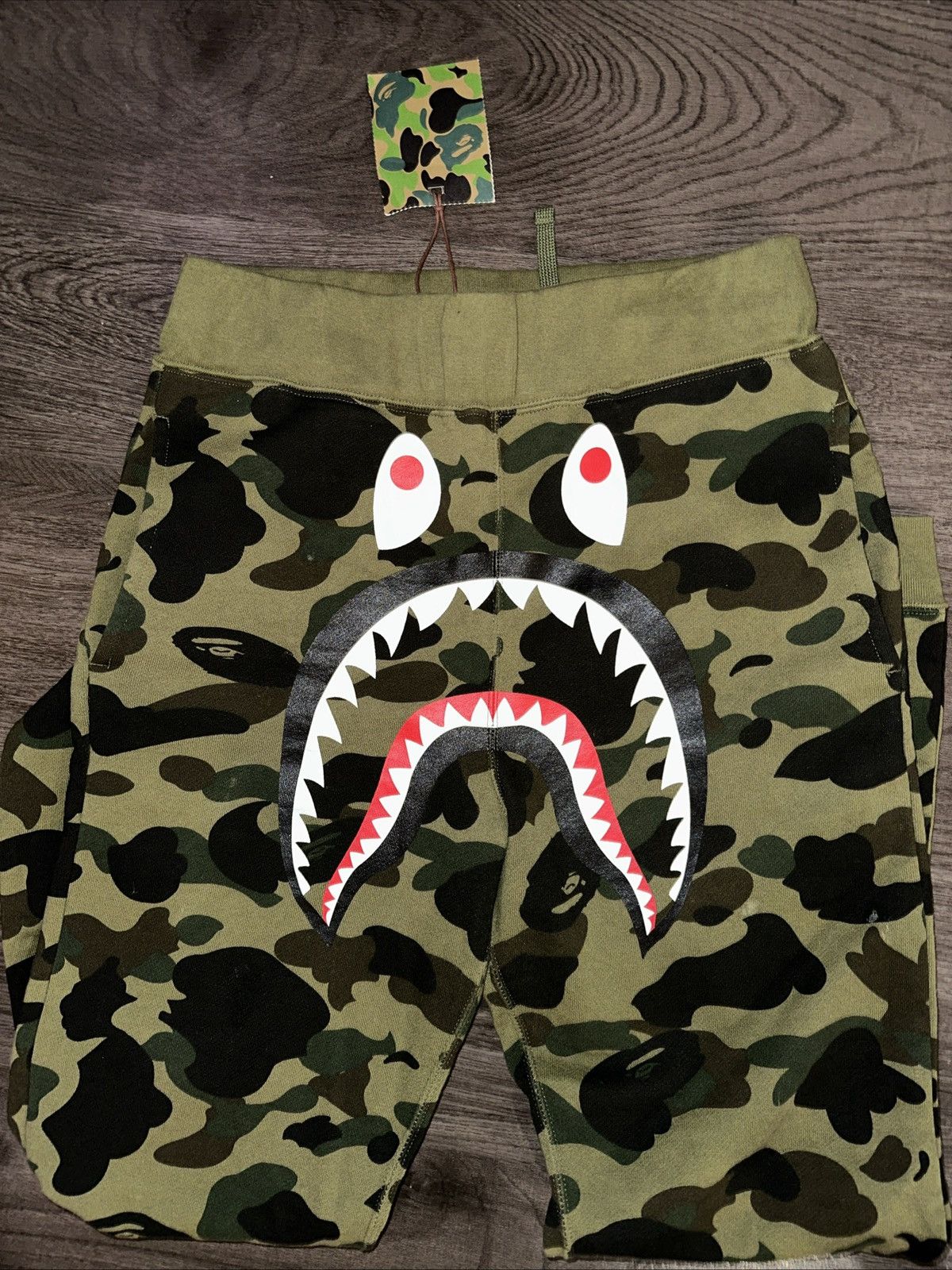 Bape BAPE 1st Camo Green Shark Pants Size US 32 / EU 48 - 3 Thumbnail