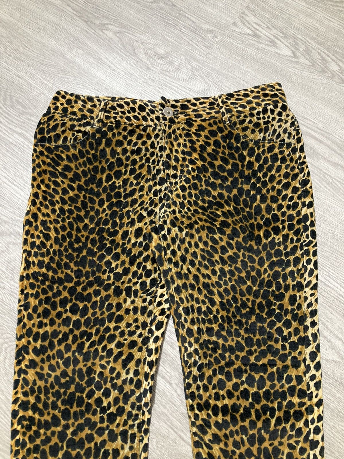 Japanese Brand 2000s Loaf Leopard Motif Waxed Slim Fit Pants Lgb Size US 28 / EU 44 - 3 Thumbnail