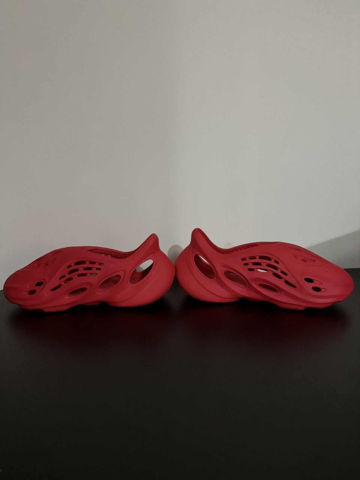 Adidas × Kanye West Adidas Yeezy Foam Runner Vermillion Size UK9/US9 Size US 9 / EU 42 - 3 Thumbnail