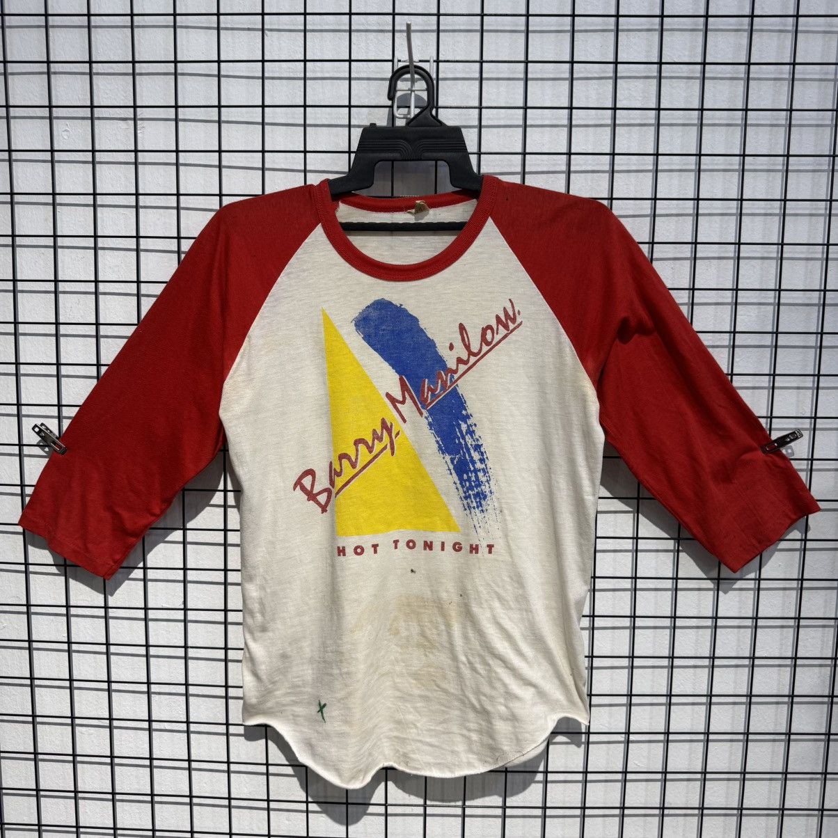 Other Vintage Barry Manilow 1983 Hot Tonight Tour Raglan T Shirt Size US M / EU 48-50 / 2 - 2 Thumbnail