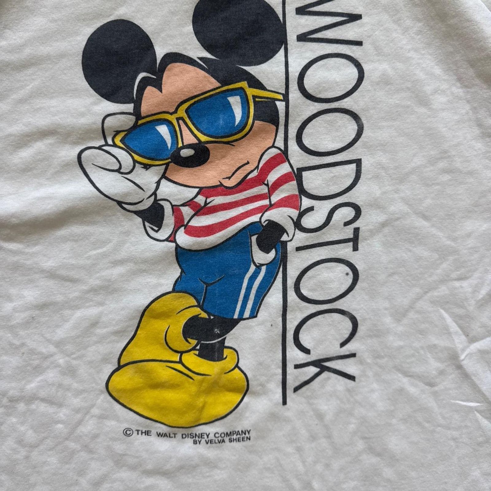 Disney Vintage 1980s Mickey Mouse Woodstock T-Shirt – Size XL Size US XL / EU 56 / 4 - 3 Thumbnail