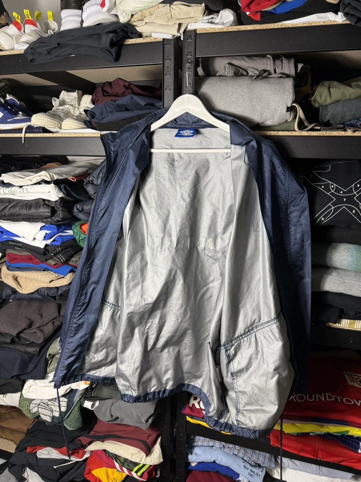 Umbro Umbro Vintage Windbreaker Jacket Navy Y2K Track Jacket Zip Size US M / EU 48-50 / 2 - 12 Thumbnail