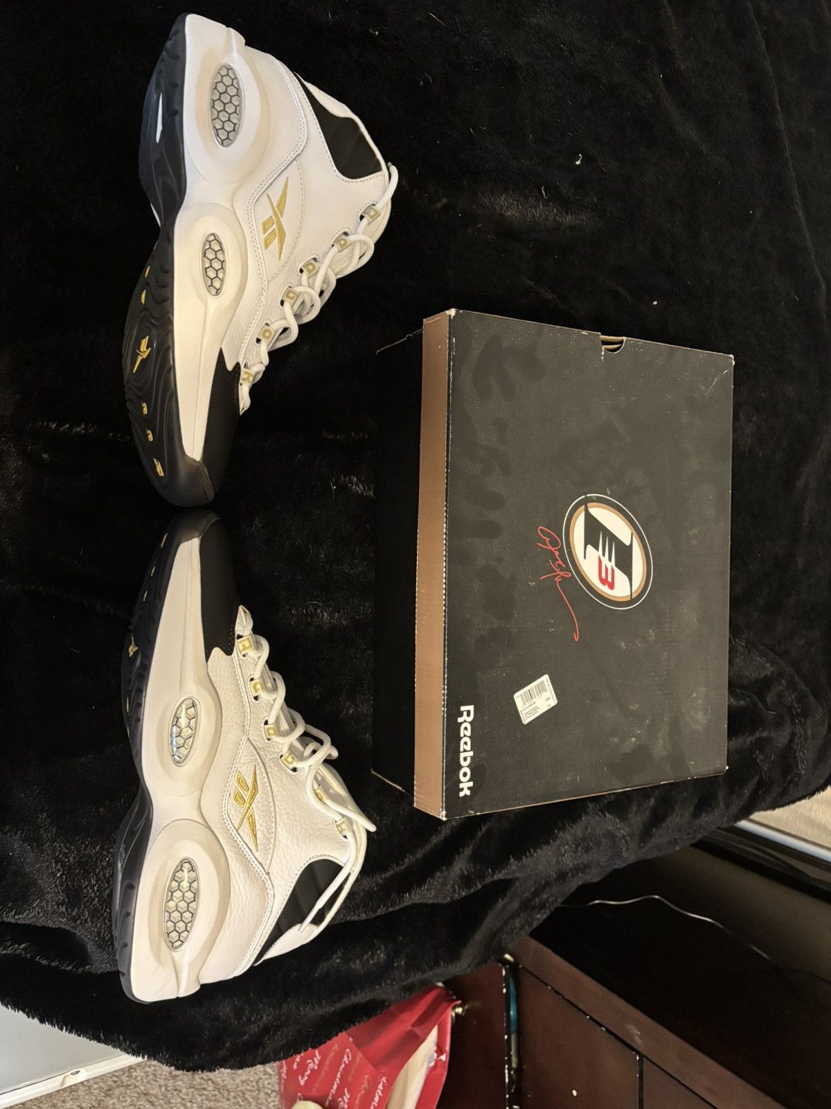 Reebok Reebok question mid “respect my shine” Size US 12 / EU 45 - 7 Thumbnail