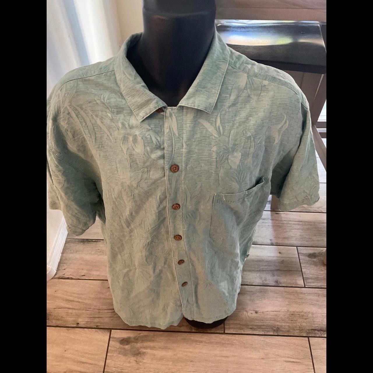 Designer Mens Used Island Shores Button Size US XL / EU 56 / 4 - 1 Thumbnail