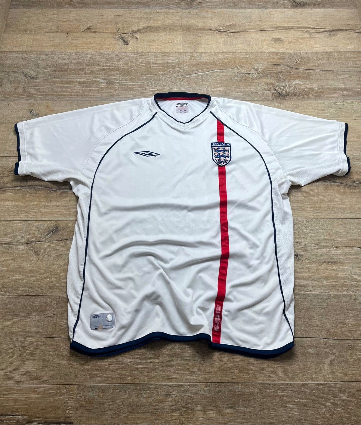Umbro VINTAGE ENGLAND 2002 JERSEY Size US XL / EU 56 / 4 - 1 Thumbnail