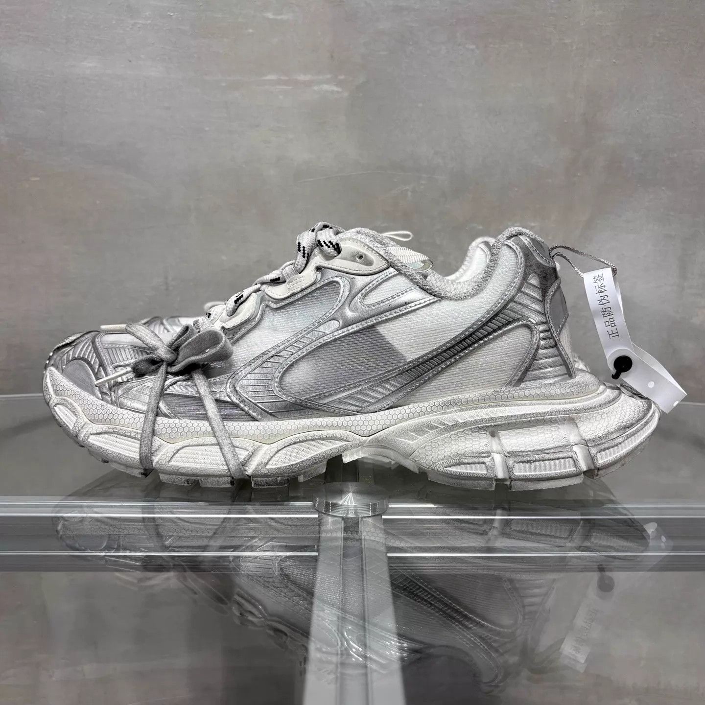Balenciaga Balenciaga BLCG 3XL Gray Distressed Dad Shoes 44 NIB Size US 11 / EU 44 - 3 Thumbnail