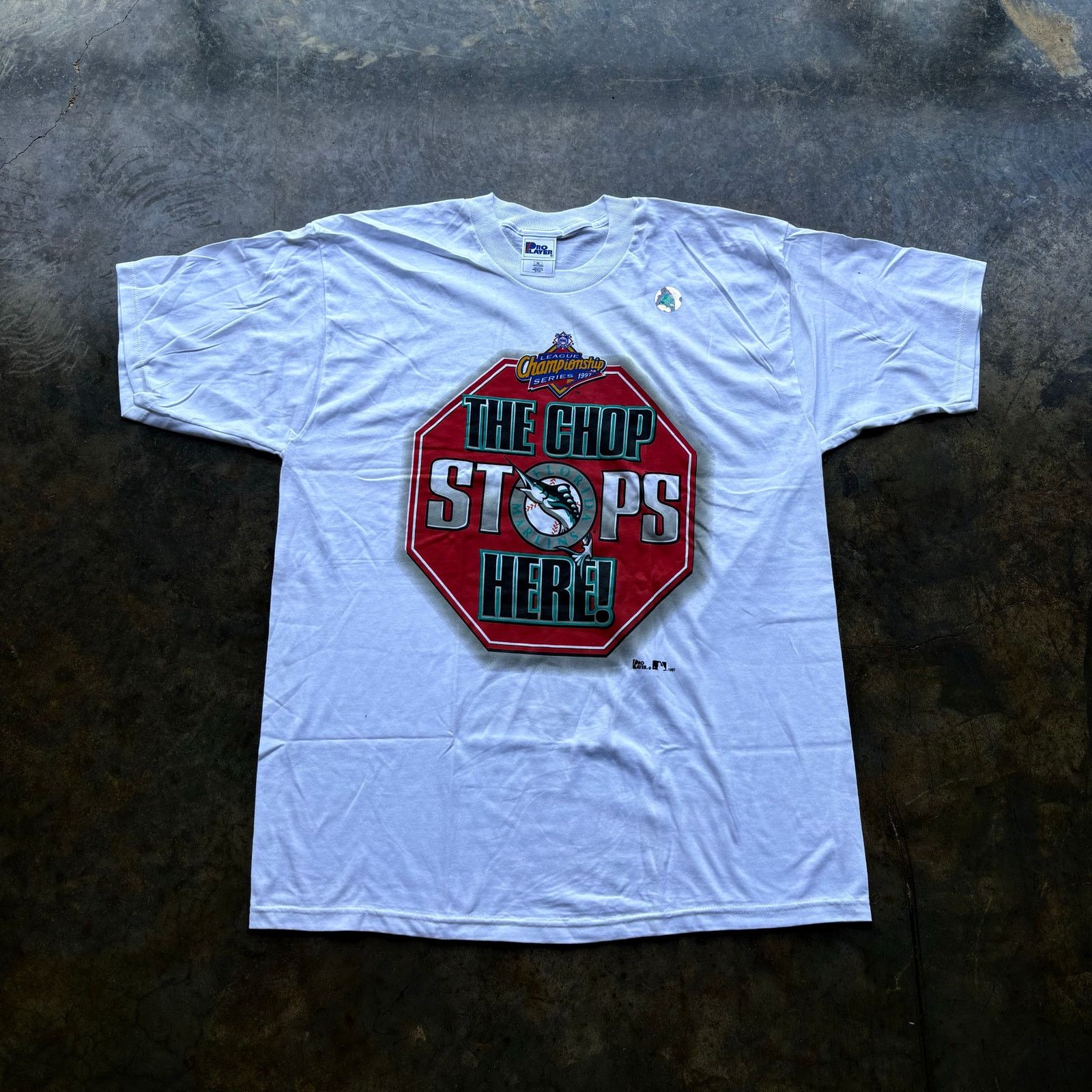 Pro Player Beautiful Vintage The Chop Stops Here Marlins T-shirt Size US XL / EU 56 / 4 - 1 Thumbnail