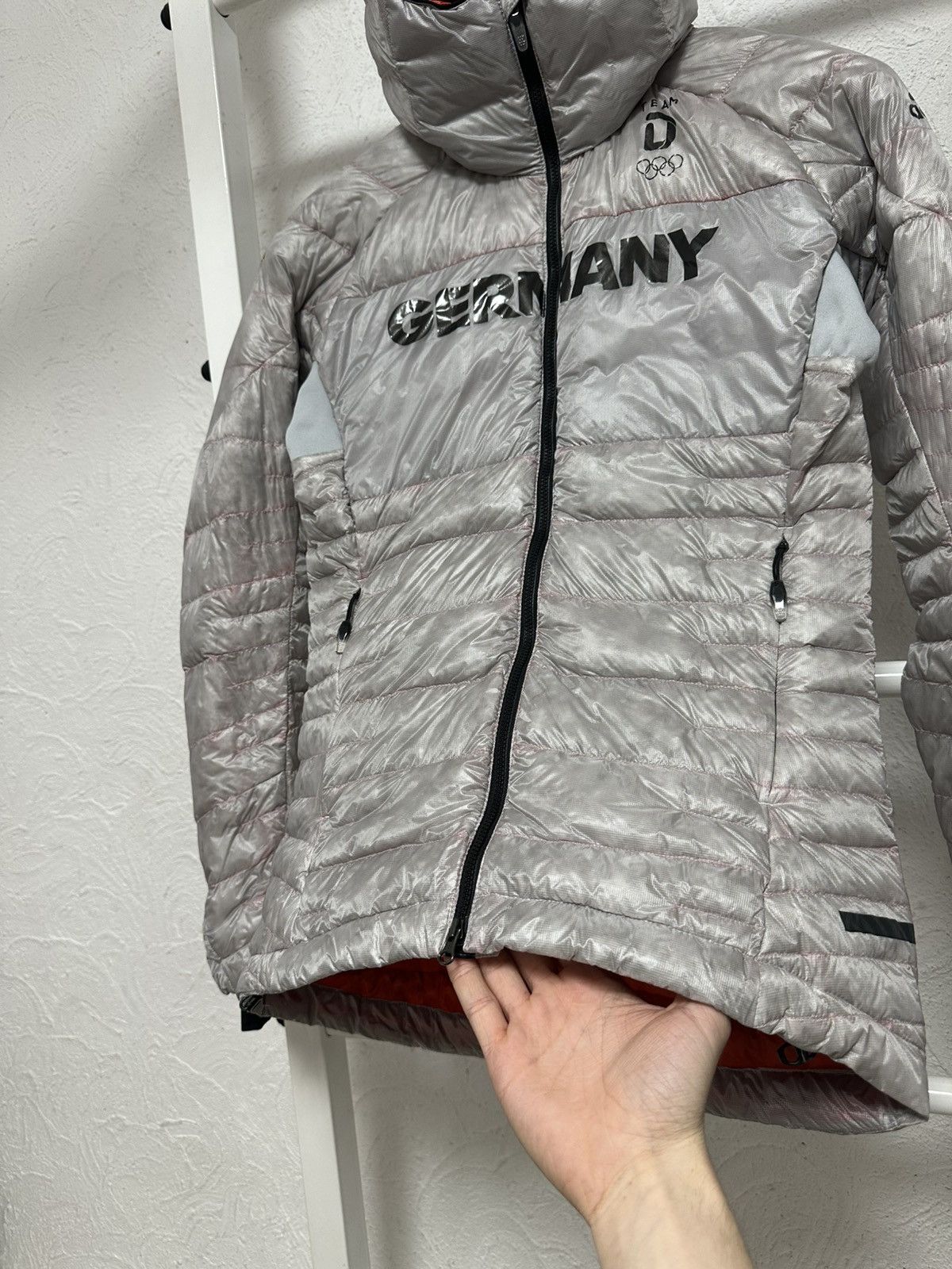 Adidas Adidas Germany Olympic Puffer Jacket XS Size Size XS / US 0-2 / IT 36-38 - 3 Thumbnail