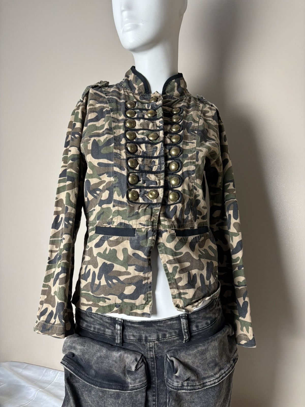 Japanese Brand × Vintage Vintage 2000s camo light jacket with buttons Allsaints style Size S / US 4 / IT 40 - 6 Thumbnail