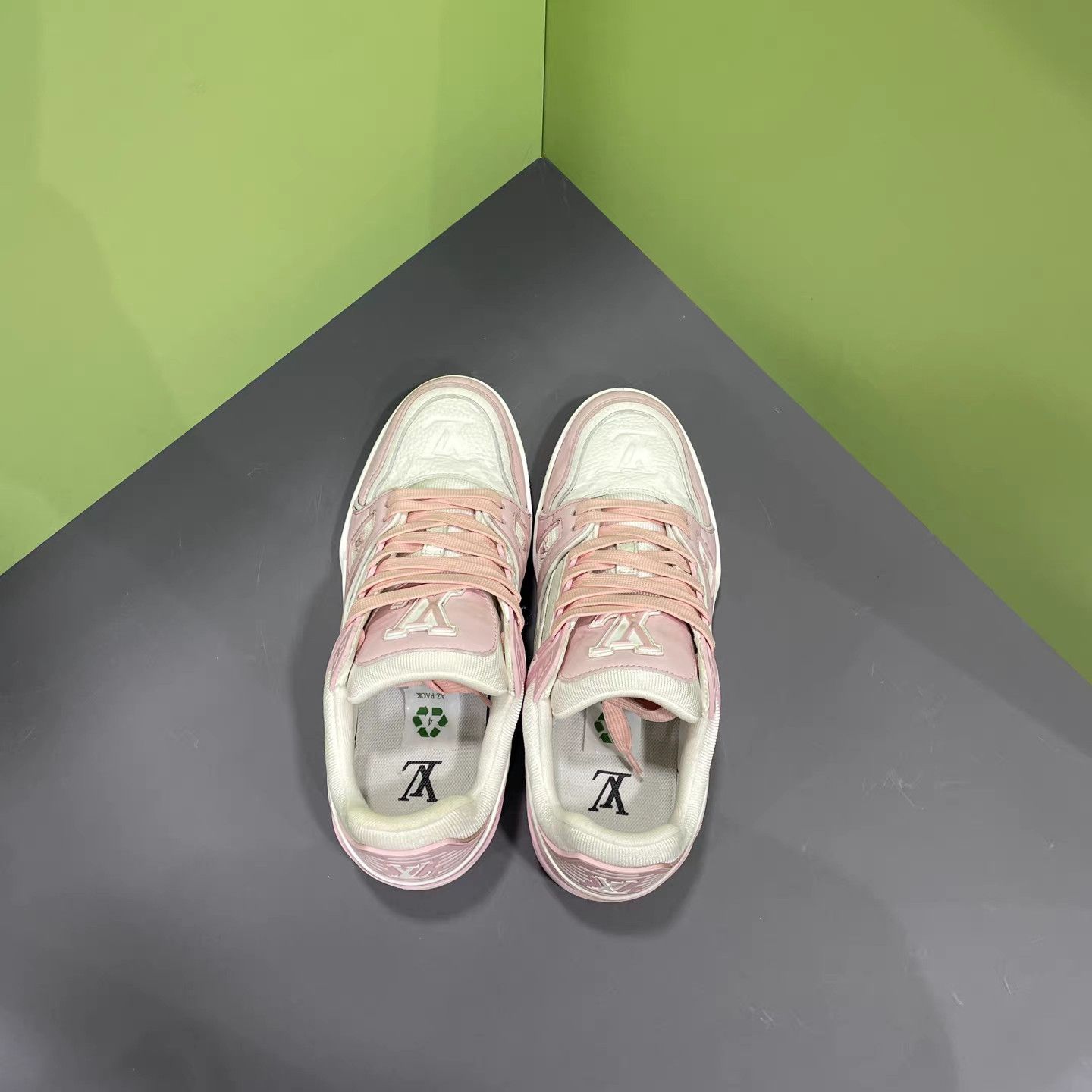 Louis Vuitton LOUIS VUITTON LV Trainer White & Rose Pink K15 Size US 8 / IT 38 - 7 Thumbnail