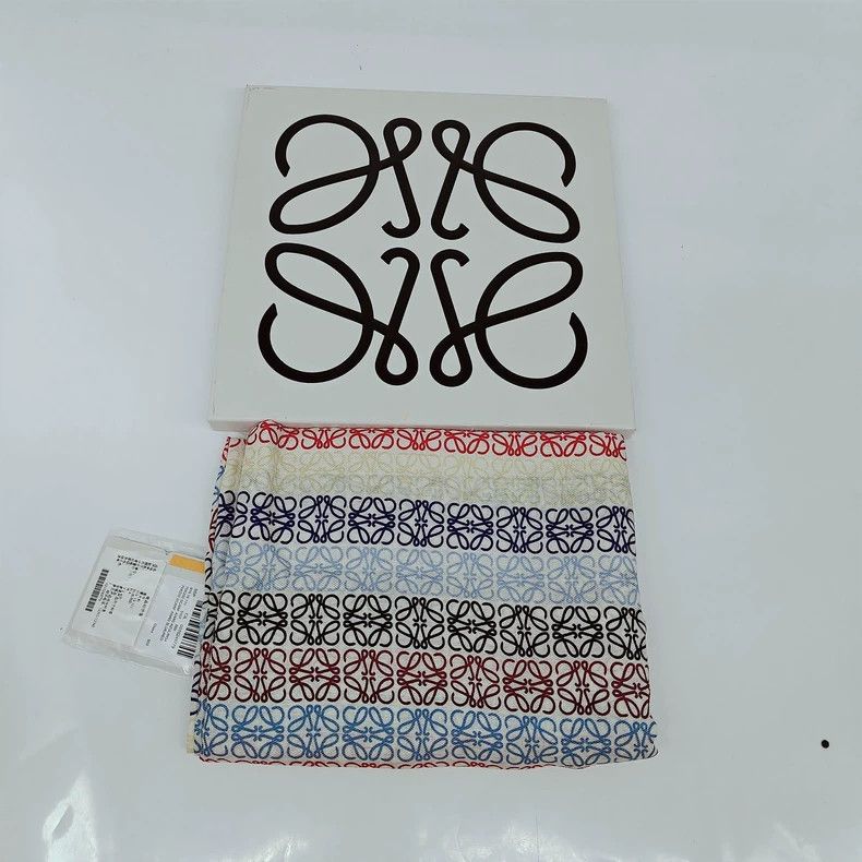 Loewe LOEWE size 70*200cm Scarf, made of mulberry silk Size ONE SIZE - 1 Thumbnail