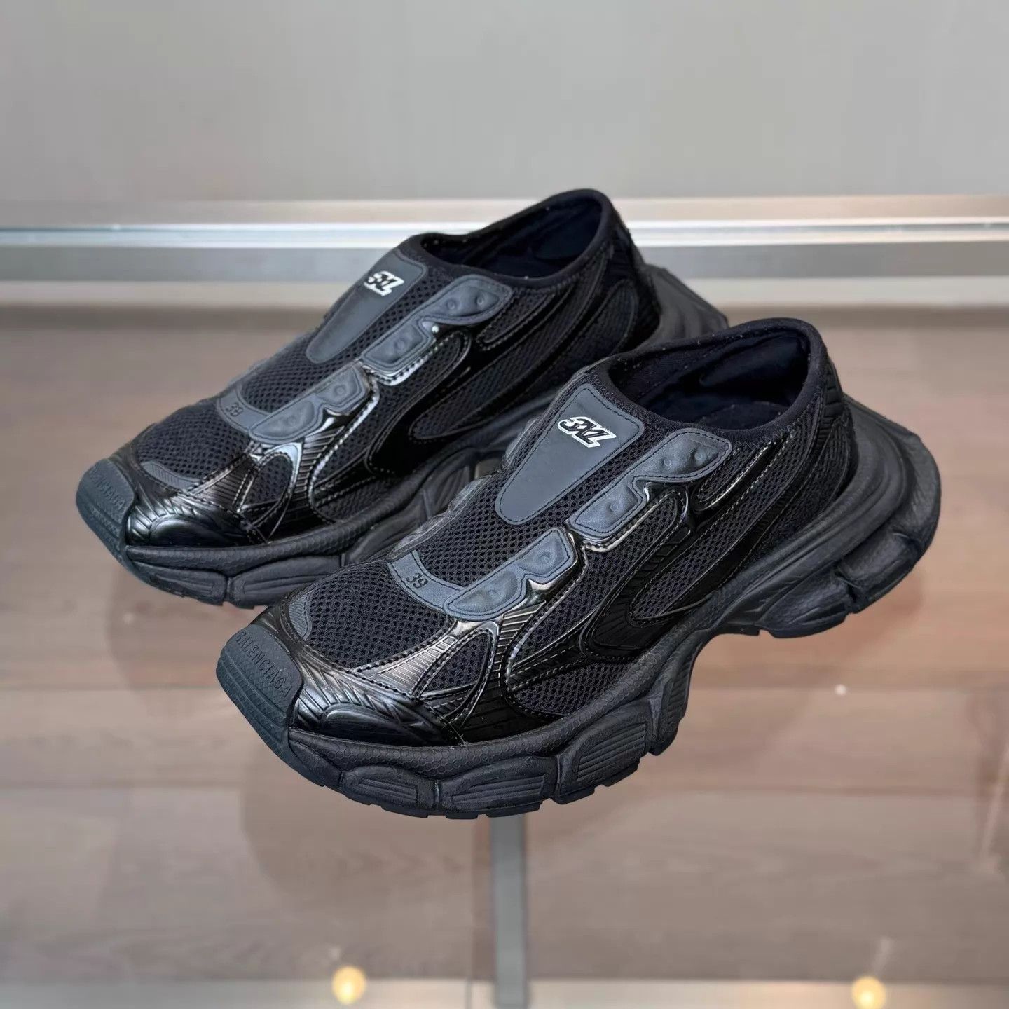 Balenciaga Balenciaga 3XL Black Slip-On Dad Shoe 39 98 DM1991 Size US 9 / IT 39 - 1 Thumbnail