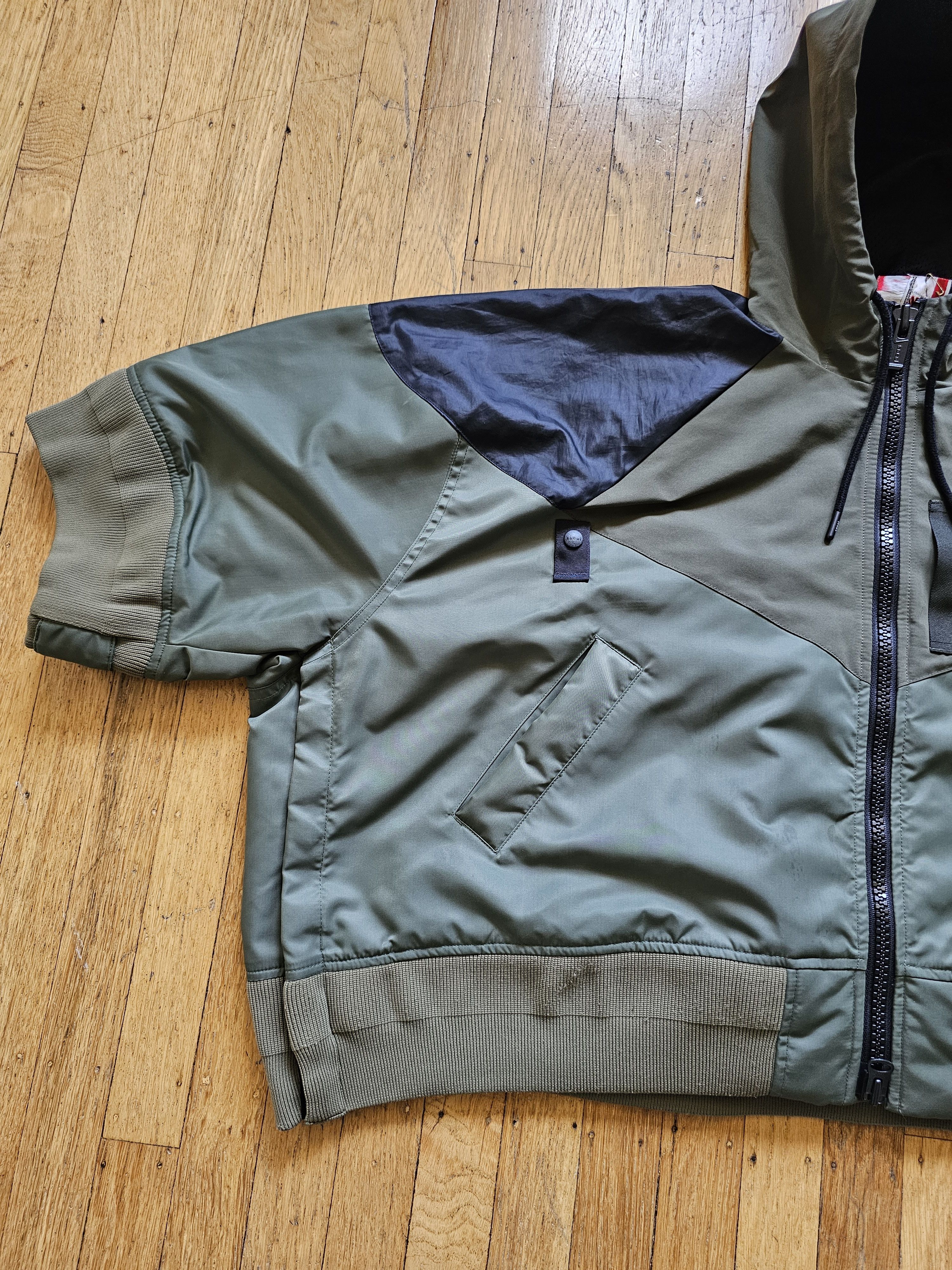 Nike × Sacai Sacai x Nike Cropped Bomber Size US M / EU 48-50 / 2 - 7 Thumbnail