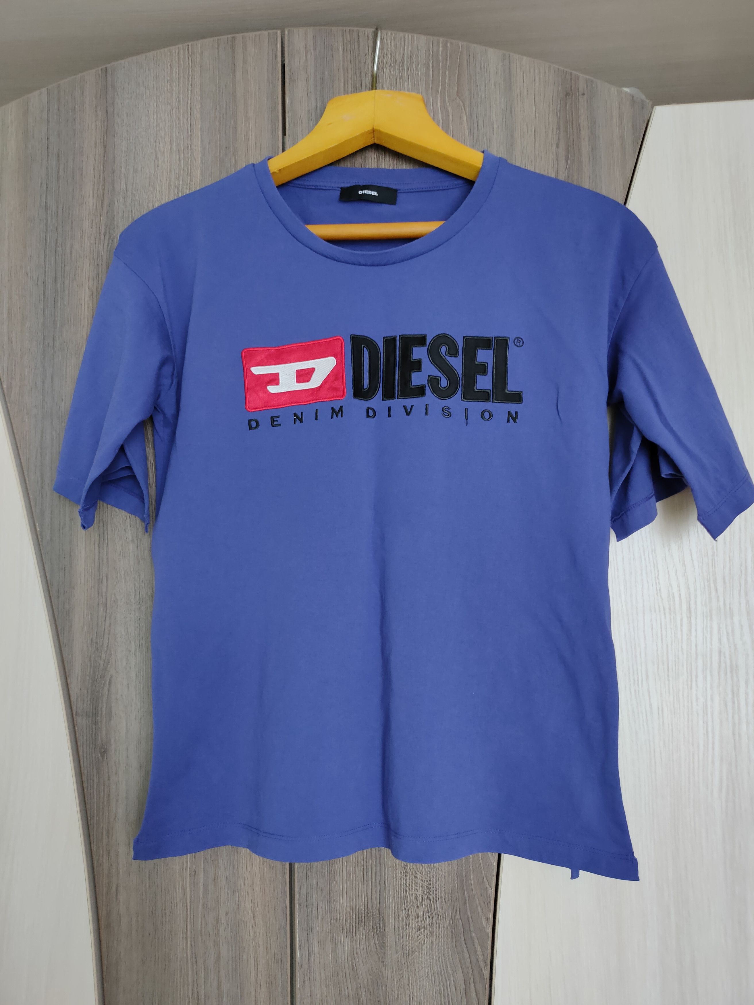 Diesel Diesel Denim Division Purple Big Logo Tee Womens T-Shirt dsl Size M / US 6-8 / IT 42-44 - 1 Thumbnail