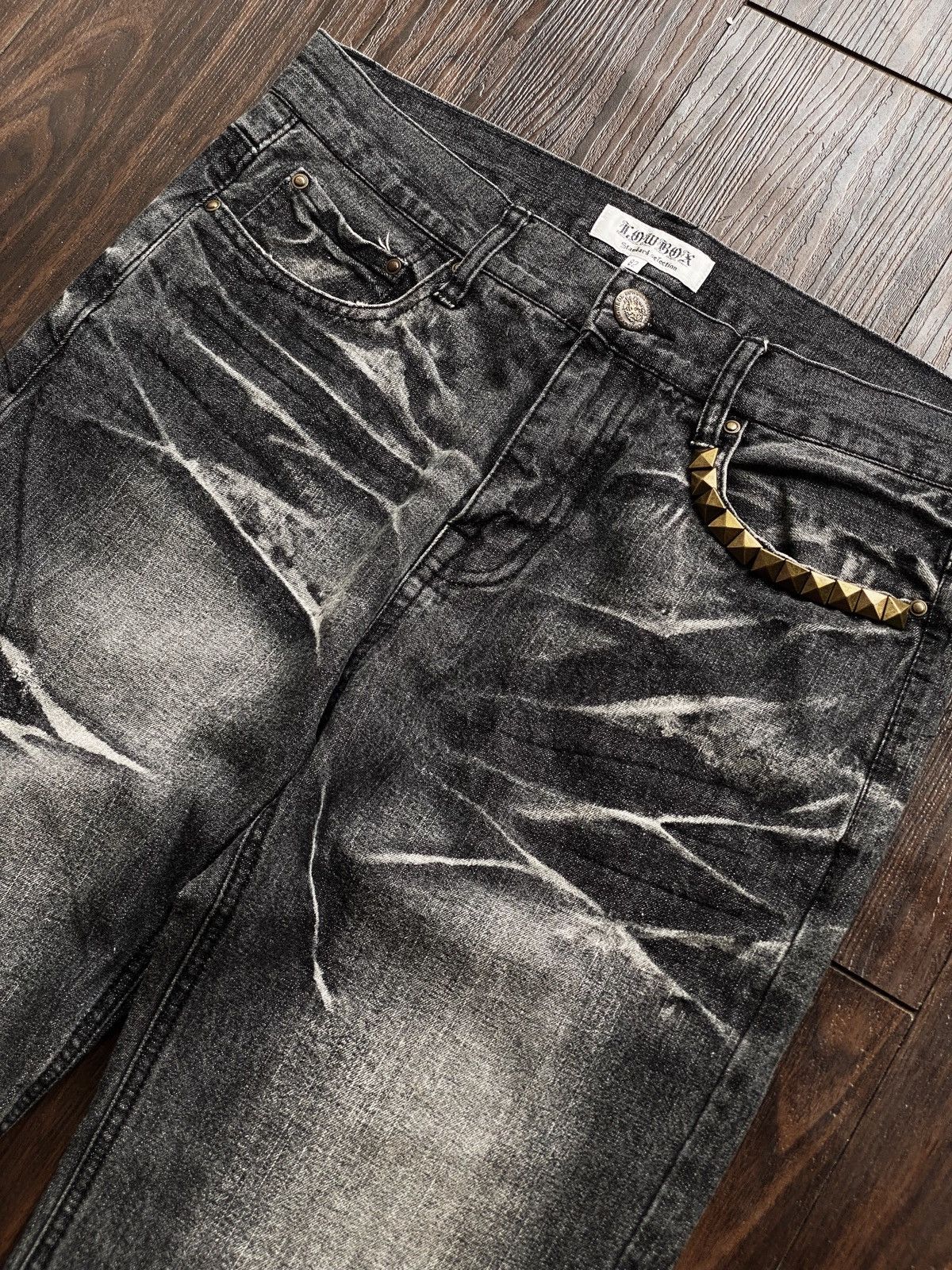 Japanese Brand STUDDED JAPANESE LOWBOX RUSTY BLACK GRAY DENIM Size US 31 - 4 Thumbnail