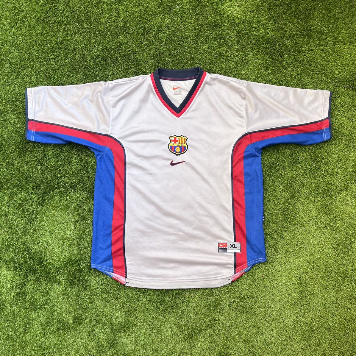Nike FC Barcelona 1999/00 Away Shirt – Nike Size US XL / EU 56 / 4 - 2 Thumbnail