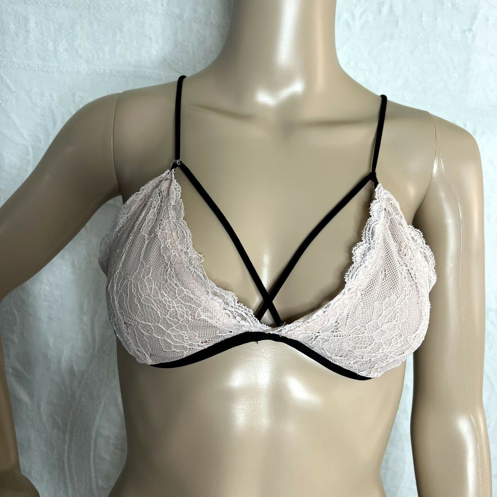 Victoria's Secret Victoria's Secret Pink Lace Criss Cross Bralette Size ONE SIZE - 1 Thumbnail