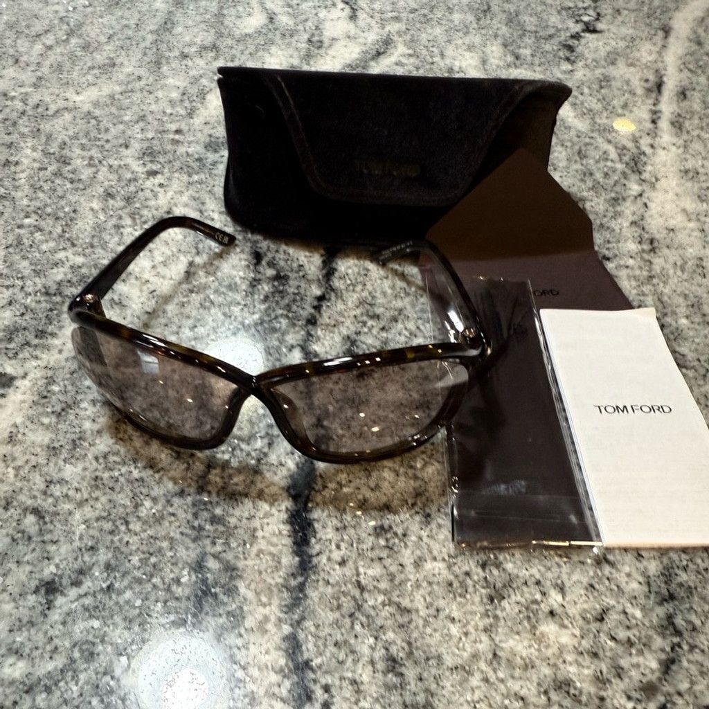Tom Ford Tom Ford TF 1069 Brown Sunglasses Size ONE SIZE - 8 Thumbnail