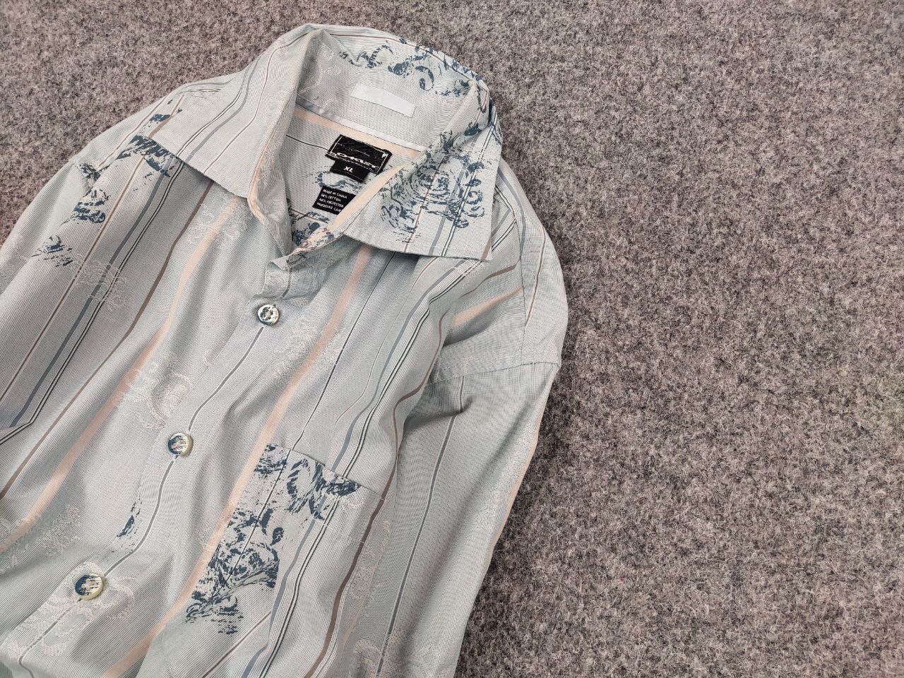Oakley Vintage Oakley Monogram Logo Casual Button long sleeve Shirt Size US XL / EU 56 / 4 - 4 Thumbnail