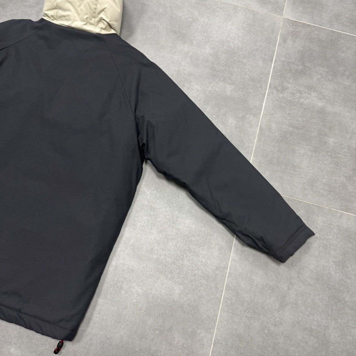 Nike Vintage Nike Nylon Insulated Hooded Jacket 90s Men Size M Size US M / EU 48-50 / 2 - 23 Thumbnail
