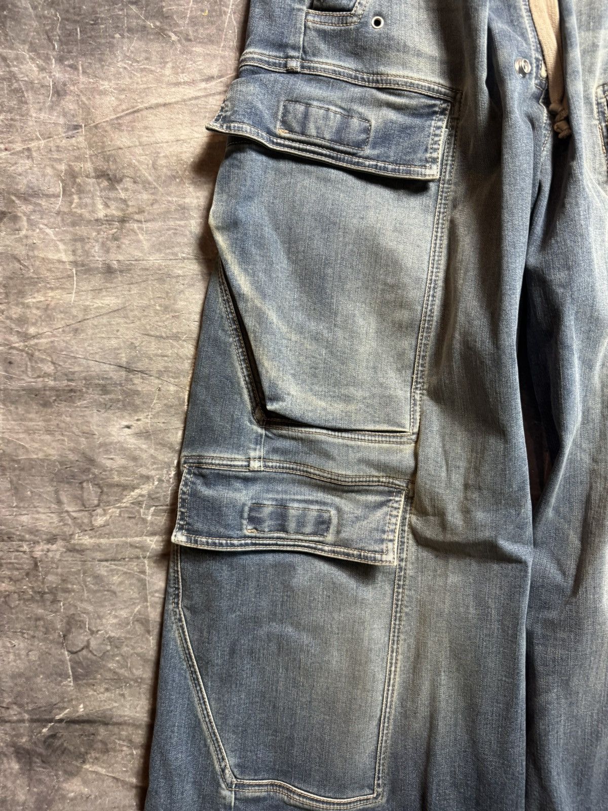 Rick Owens Drkshdw Rick Owens Drkshdw Denim Jumbo Cargo Belas in Washed Indigo Size US 30 / EU 46 - 6 Thumbnail