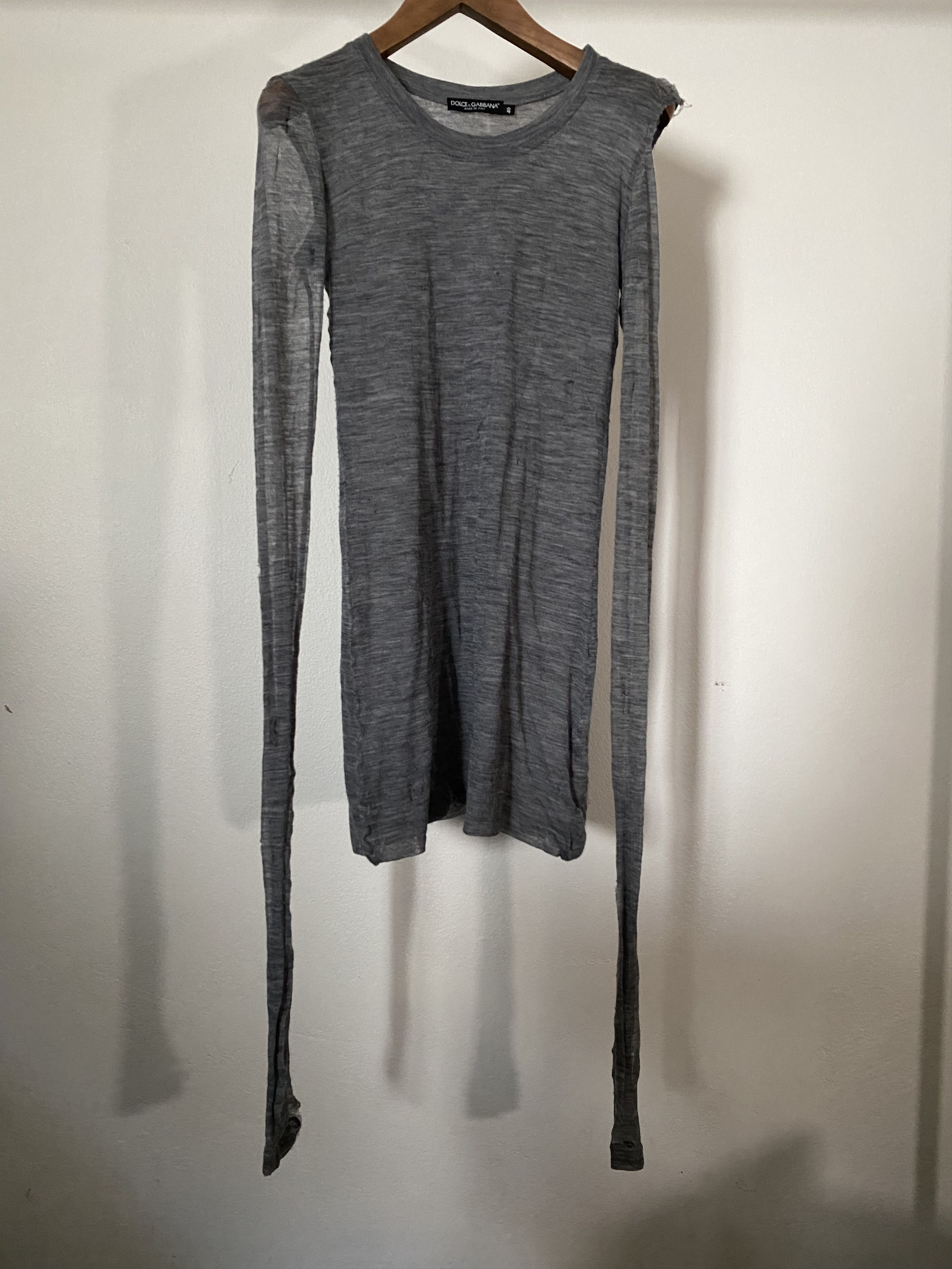 Distressed Extra long sleeve knit ribbed