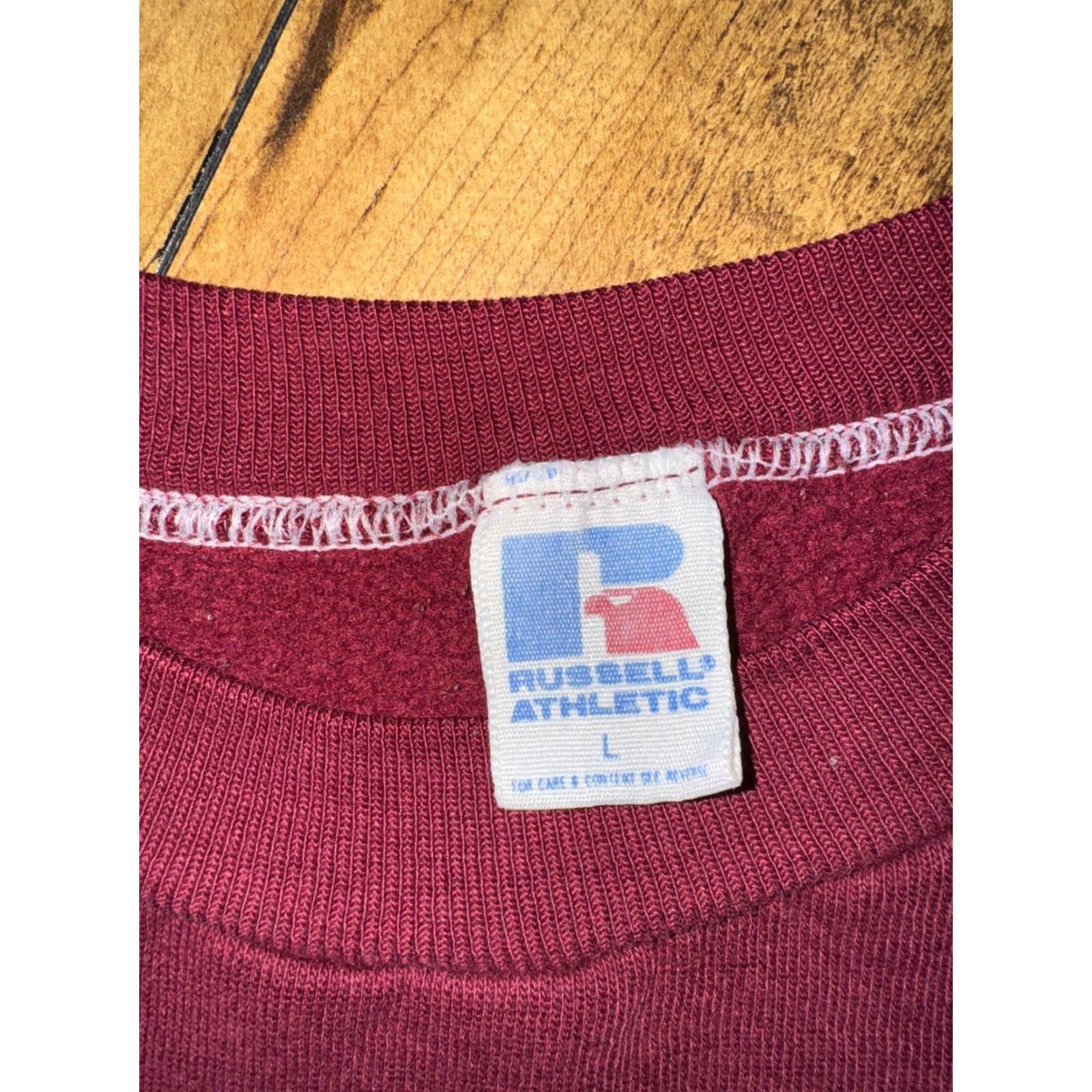 Russell Athletic VINTAGE Russell Athletic Crewneck Burgundy Large USA Sweatshirt Mens L Pullover USA Red 22x22 Size US L / EU 52-54 / 3 - 3 Thumbnail