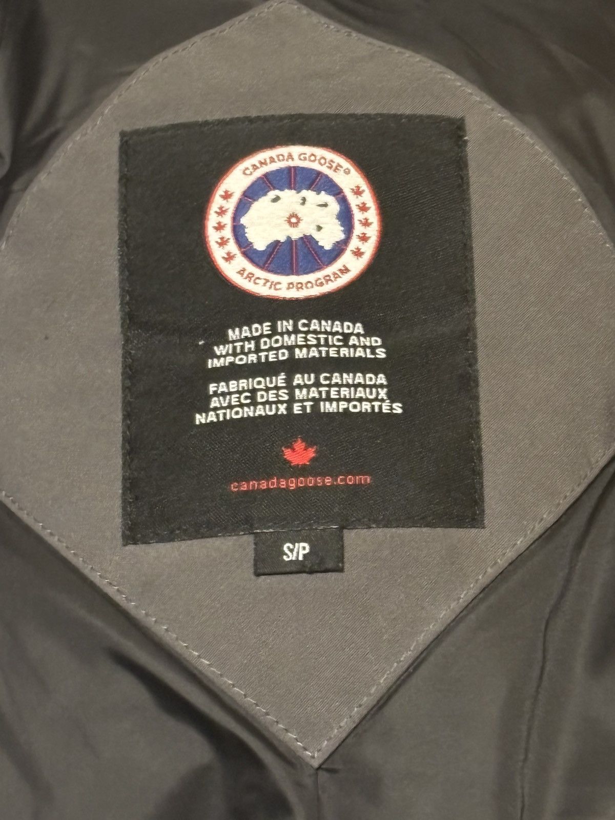 Canada Goose CANADA GOOSE Men's Chateau Parka Non-Fur, Small, Graphite Size US S / EU 44-46 / 1 - 7 Thumbnail