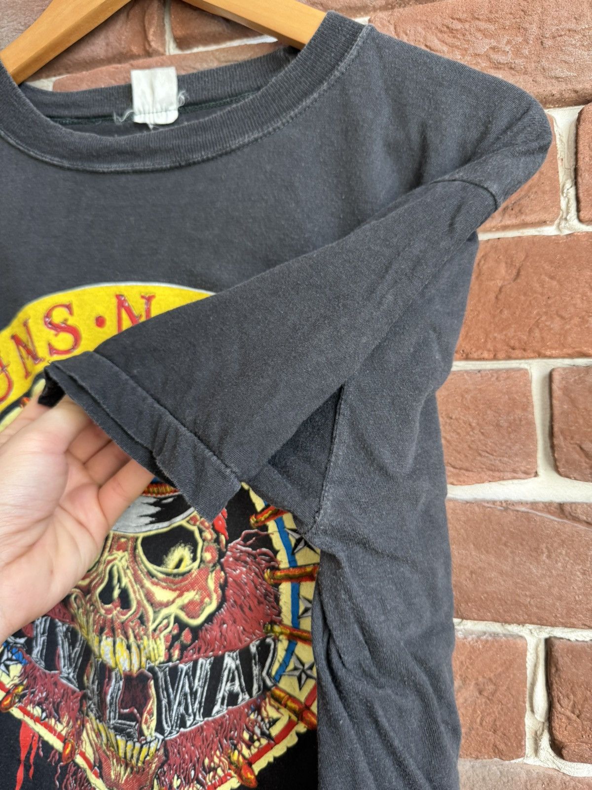 Band Tees Vintage 90s Guns N Roses Civil War Tour Rock Ban Shirt AXL Size US M / EU 48-50 / 2 - 7 Thumbnail