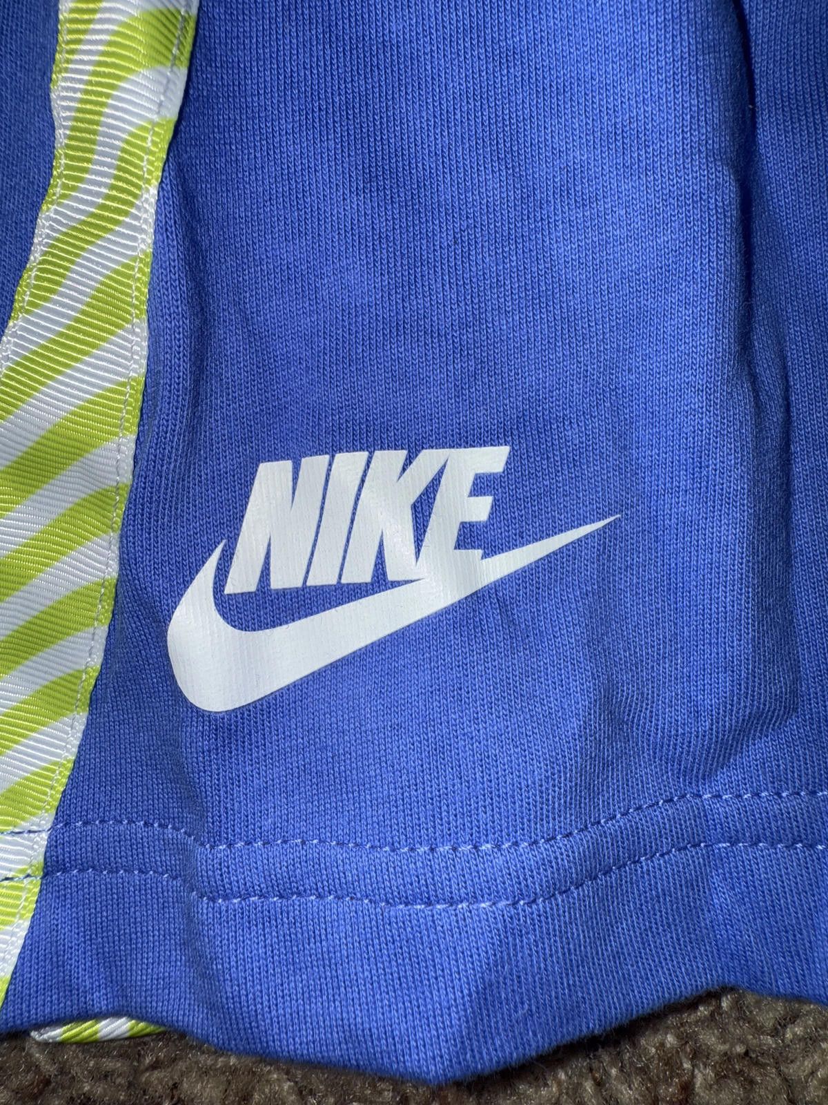 Nike Nike Big Kid’s (Boy’s) NSW Happy Blueberry Shirt & Short Set Size US 26 / EU 42 - 6 Thumbnail