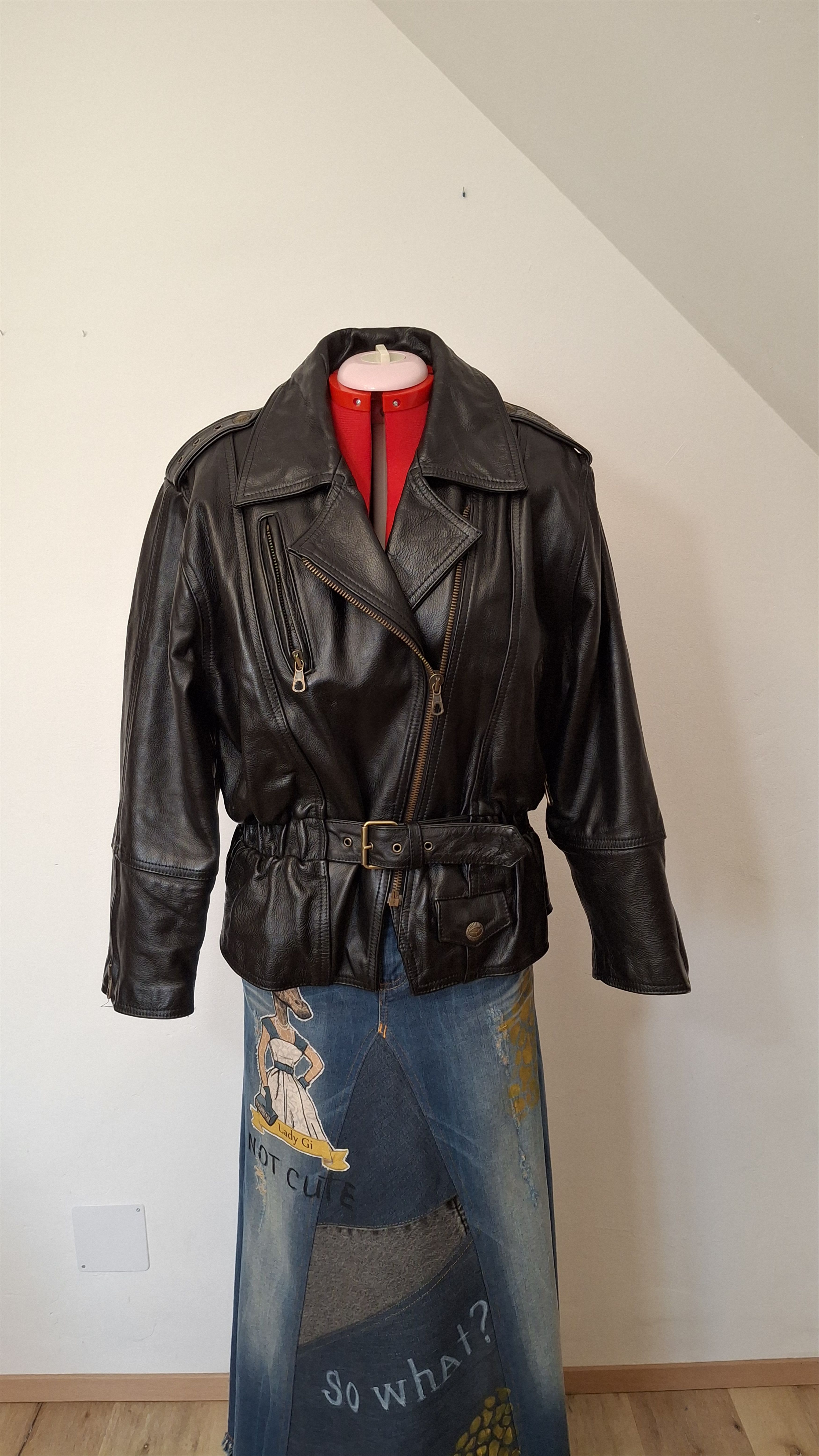 Vintage Vintage Black Leather Moto Jacket Size M / US 6-8 / IT 42-44 - 1 Thumbnail