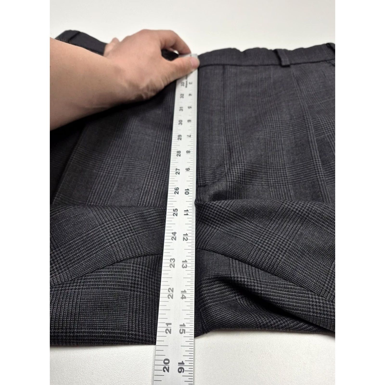Brooks Brothers VINTAGE Brooks Brothers 346 Dress Pants Mens 36x33 Gray Wool Cashmere Pleated Cuffed Size US 36 / EU 52 - 7 Thumbnail
