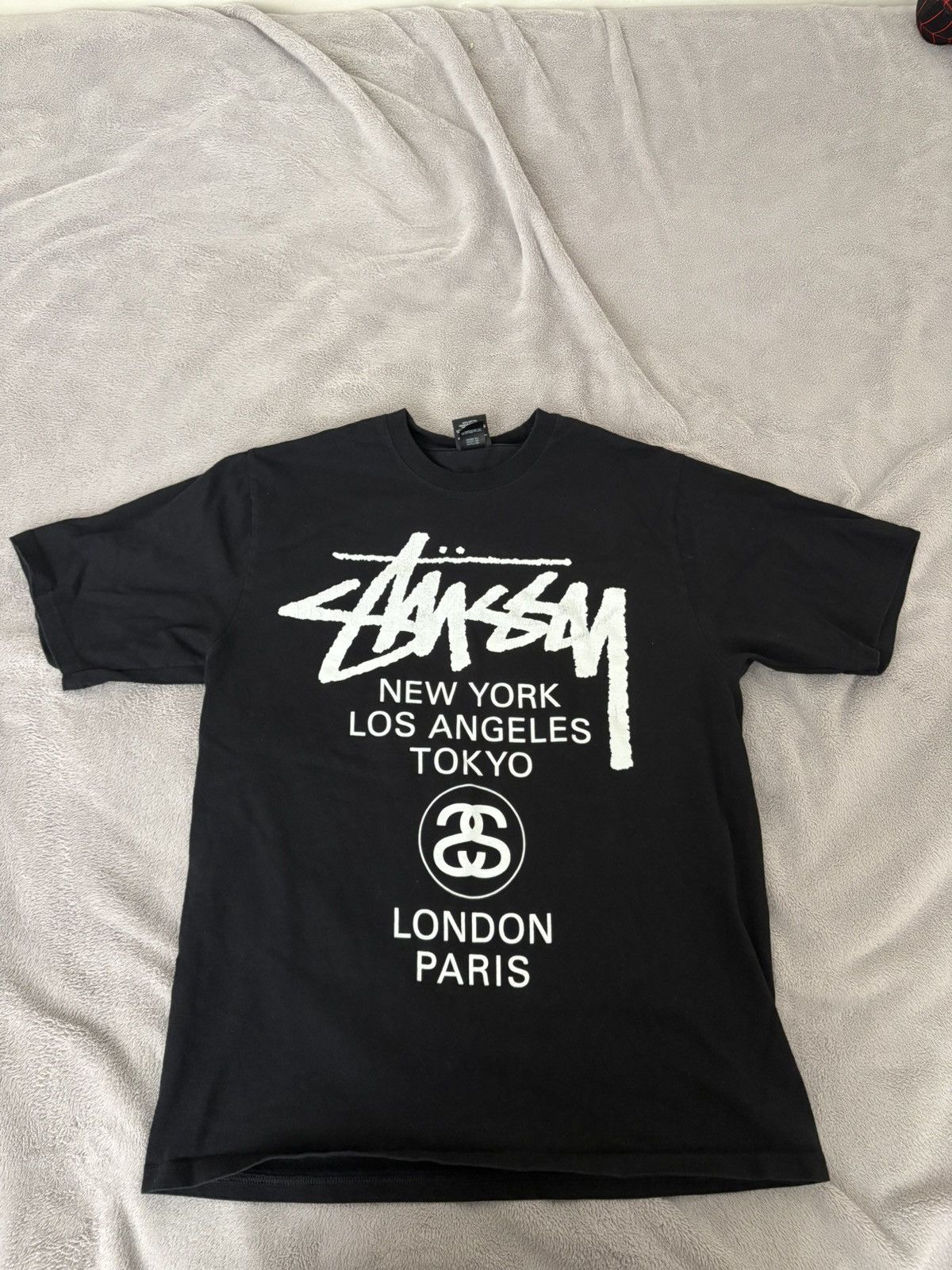 Stussy Stussy world tour tee Size US M / EU 48-50 / 2 - 2 Thumbnail