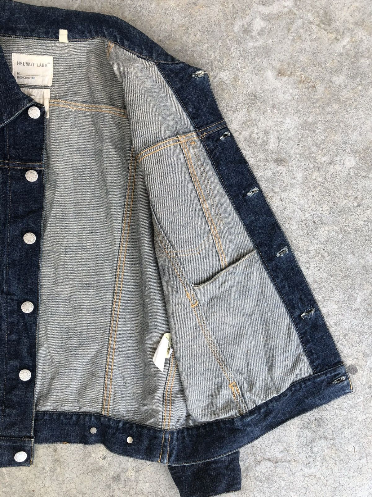 Helmut Lang Helmut Lang Denim Jacket Classic Denim Distressed Size US L / EU 52-54 / 3 - 19 Thumbnail