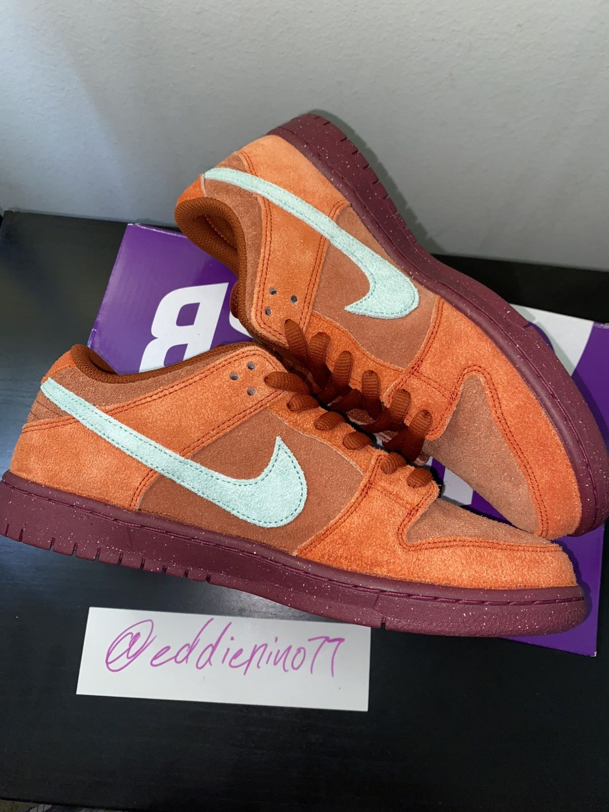 Nike Nike SB Dunk Low PRM (MYSTIC RED) Size US 8.5 / EU 41-42 - 12 Thumbnail