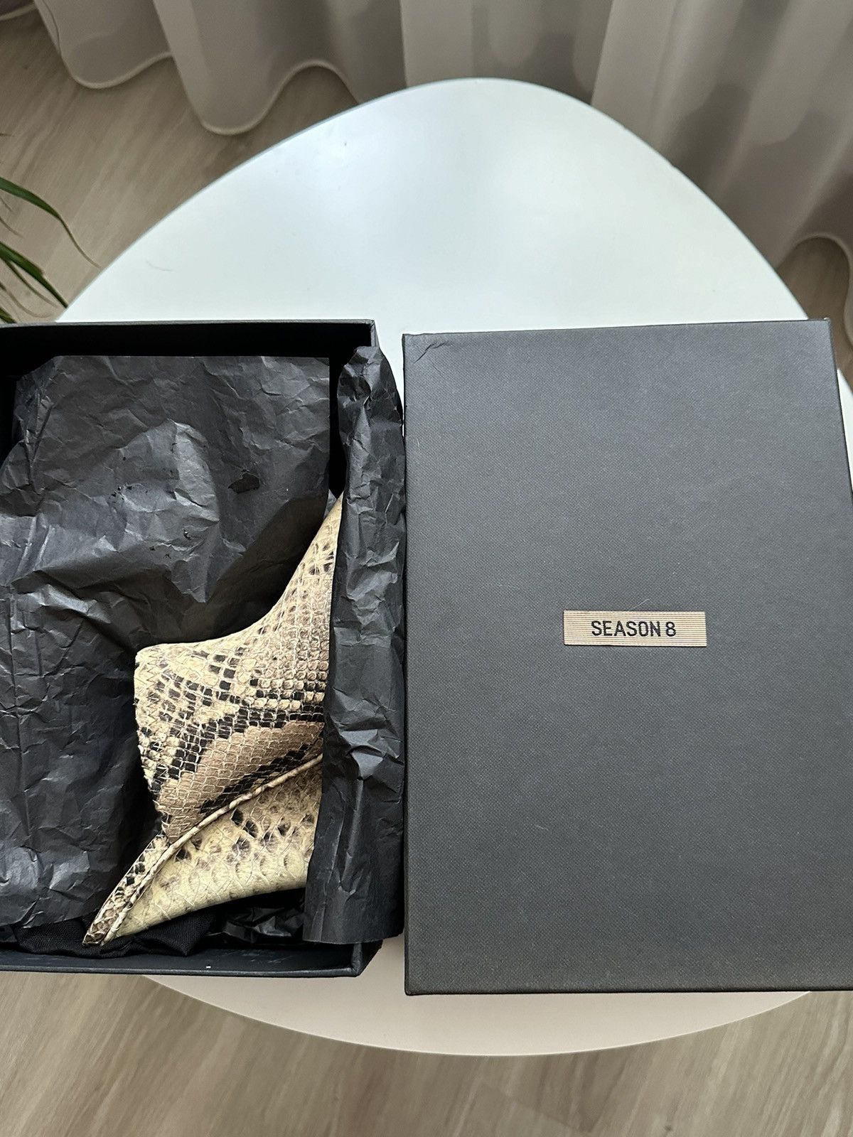 Yeezy Ultra Rare Yeezy Season 8 snake mules Size US 7.5 / IT 37.5 - 12 Thumbnail