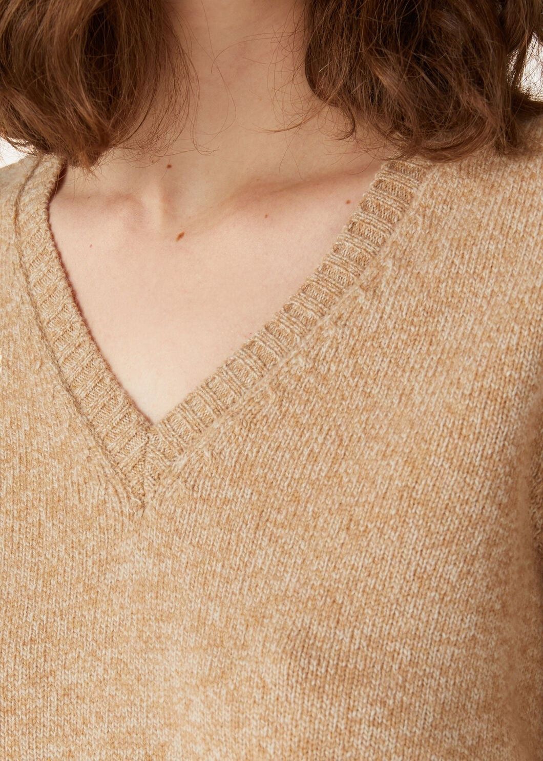 Loro Piana o1w1db10825 FAO6208 Mastallone V-neck Sweater in Camel Size S / US 4 / IT 40 - 3 Thumbnail