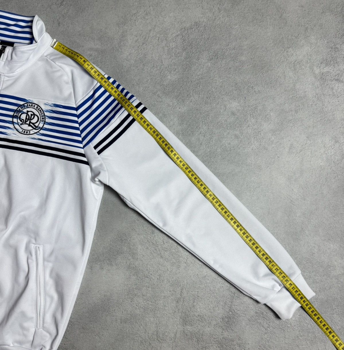 Errea Queens Park Rangers 2021 Football Soccer Track Jacket Errea Size US L / EU 52-54 / 3 - 17 Thumbnail