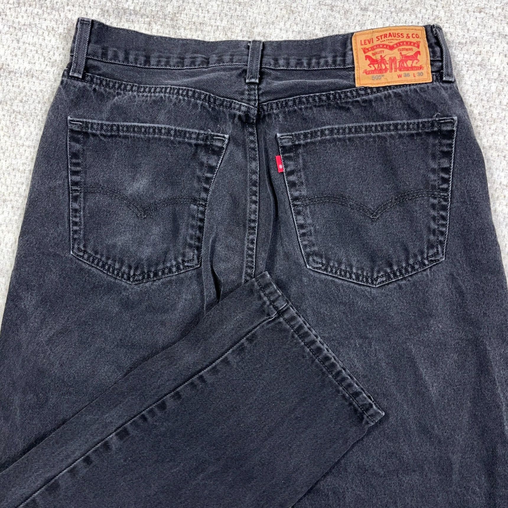 Levi's **Levi's 505 Men's Regular Fit Straight Leg Black Jeans** User: Levi's 505 Men's Regular Fit Straight Leg Black Jeans Size US 36 / EU 52 - 3 Thumbnail