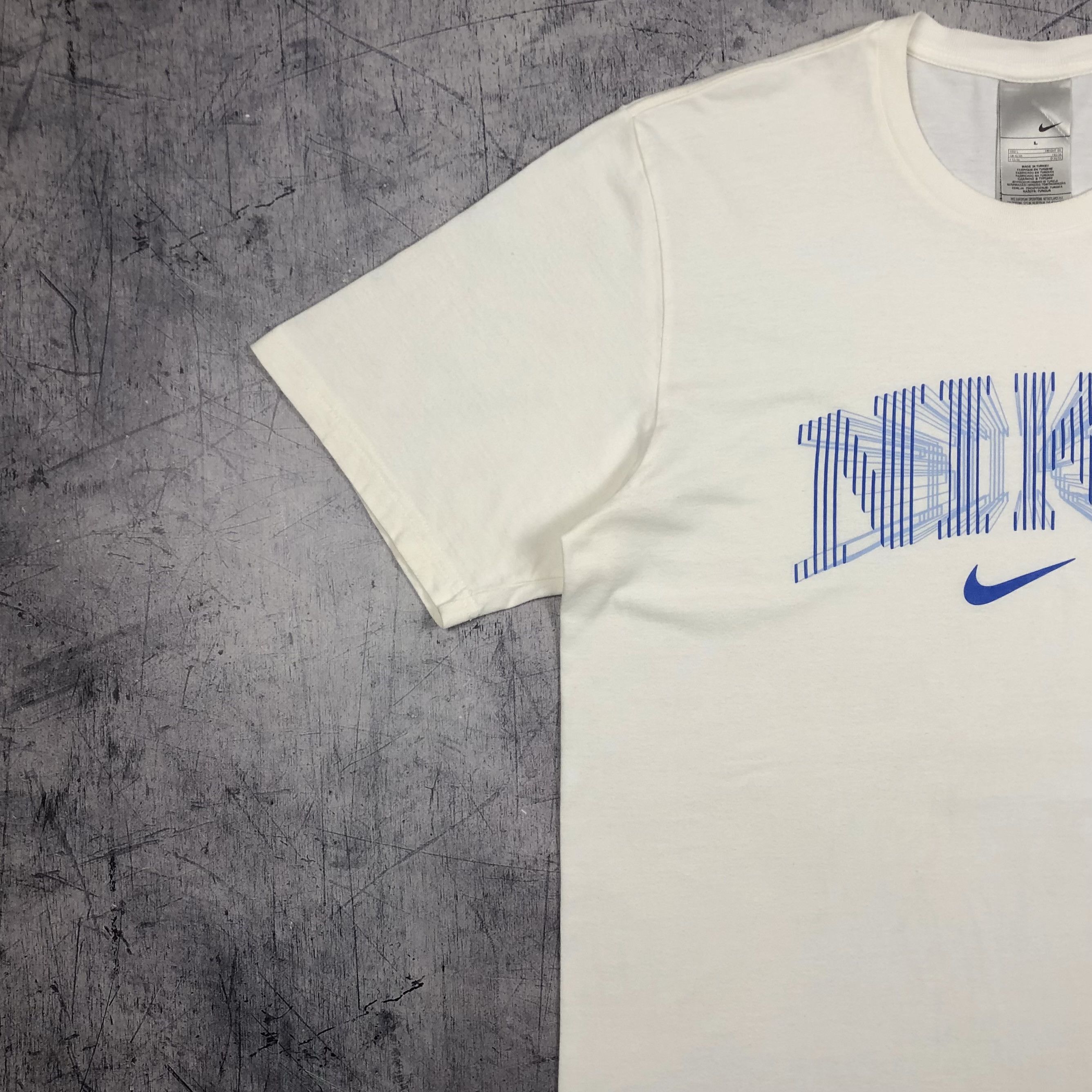 Nike Y2K Nike Arch Graphic Script Logo Swoosh Vintage Tee drill Size US L / EU 52-54 / 3 - 7 Thumbnail