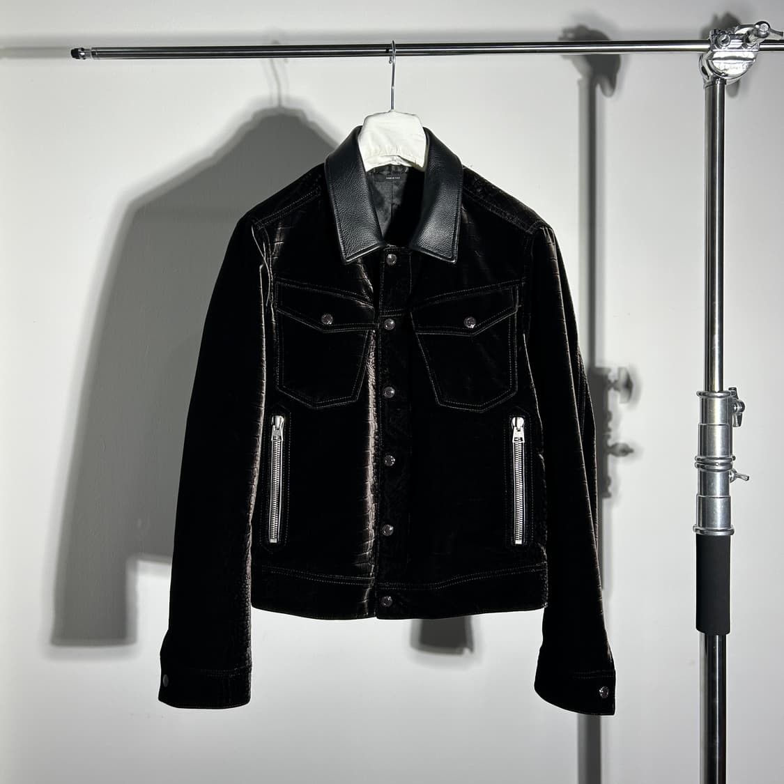 Tom Ford Tom Ford Leather Trimmed Croc-Effect Velvet Jacket Size US M / EU 48-50 / 2 - 1 Thumbnail