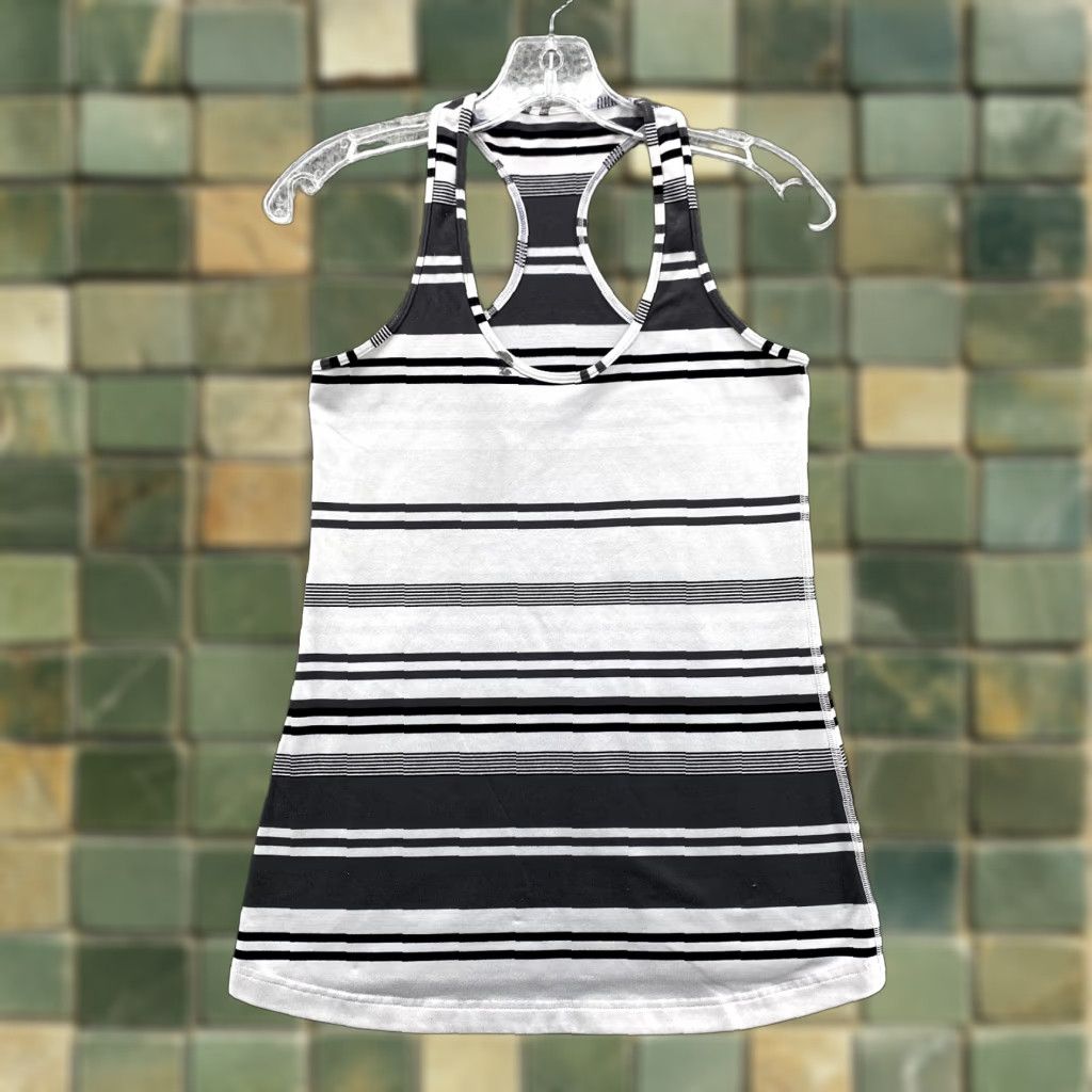 Lululemon Lululemon Cool Racerback Tank Top Womens 6 Black White Striped Running Train Y2k Shirt Adult XS-XL Size M / US 6-8 / IT 42-44 - 1 Thumbnail