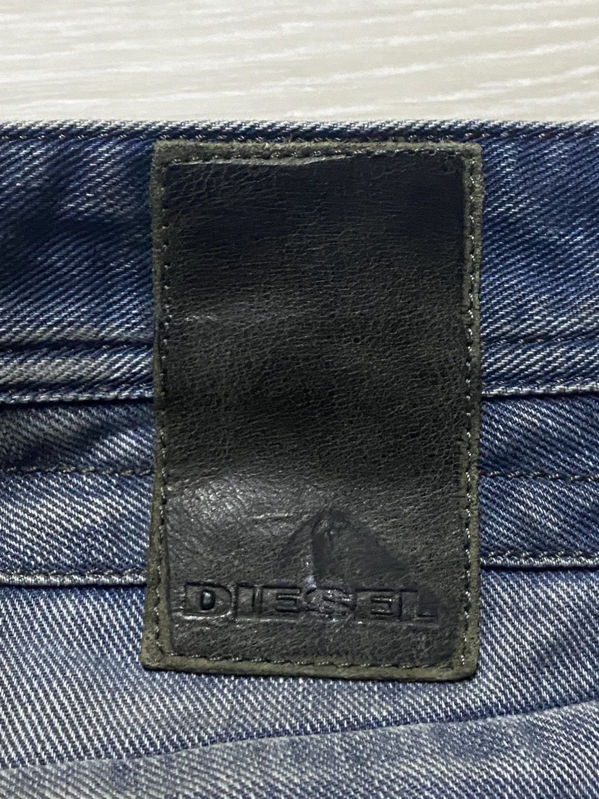 Diesel Black Gold Vintage Diesel Blue Eyecons Y2K Mud Wash Ripped Skinny Jeans Size US 32 / EU 48 - 19 Thumbnail