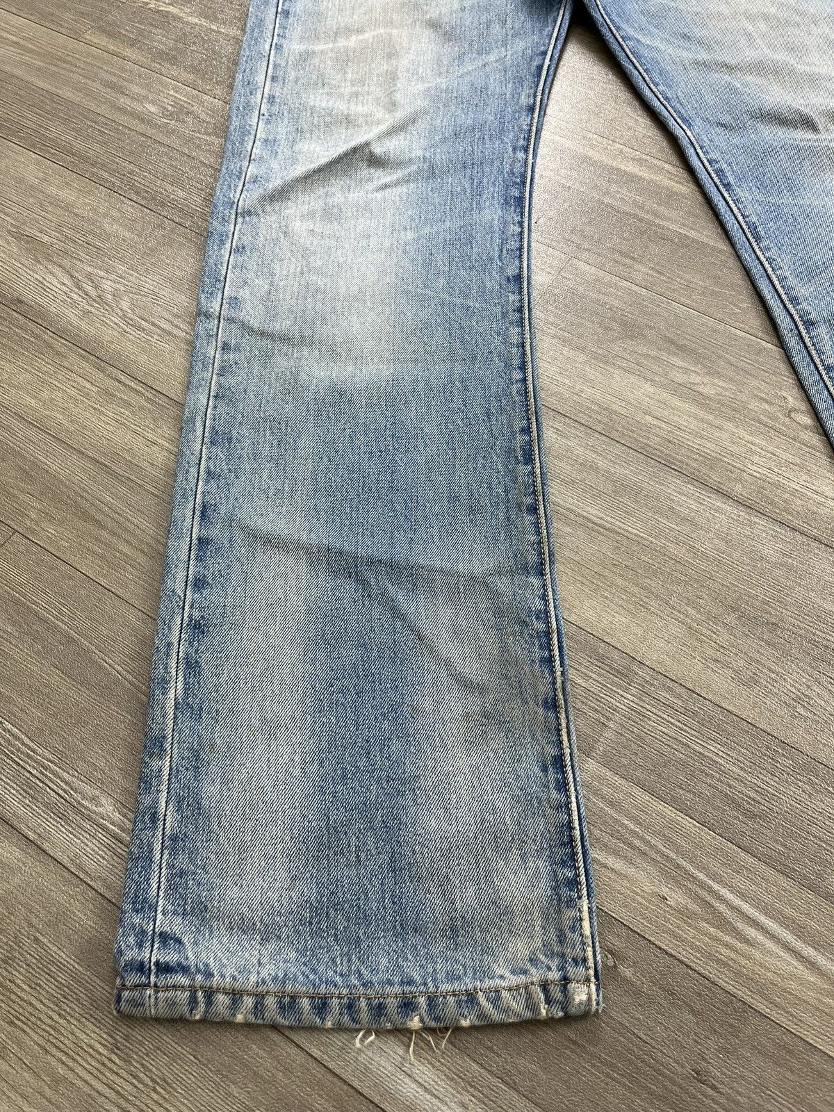 Levi's Vintage Clothing 🇮🇩1990s Vintage Levis 501 30x32 Distressed Light Blue Jeans Size US 30 / EU 46 - 3 Thumbnail