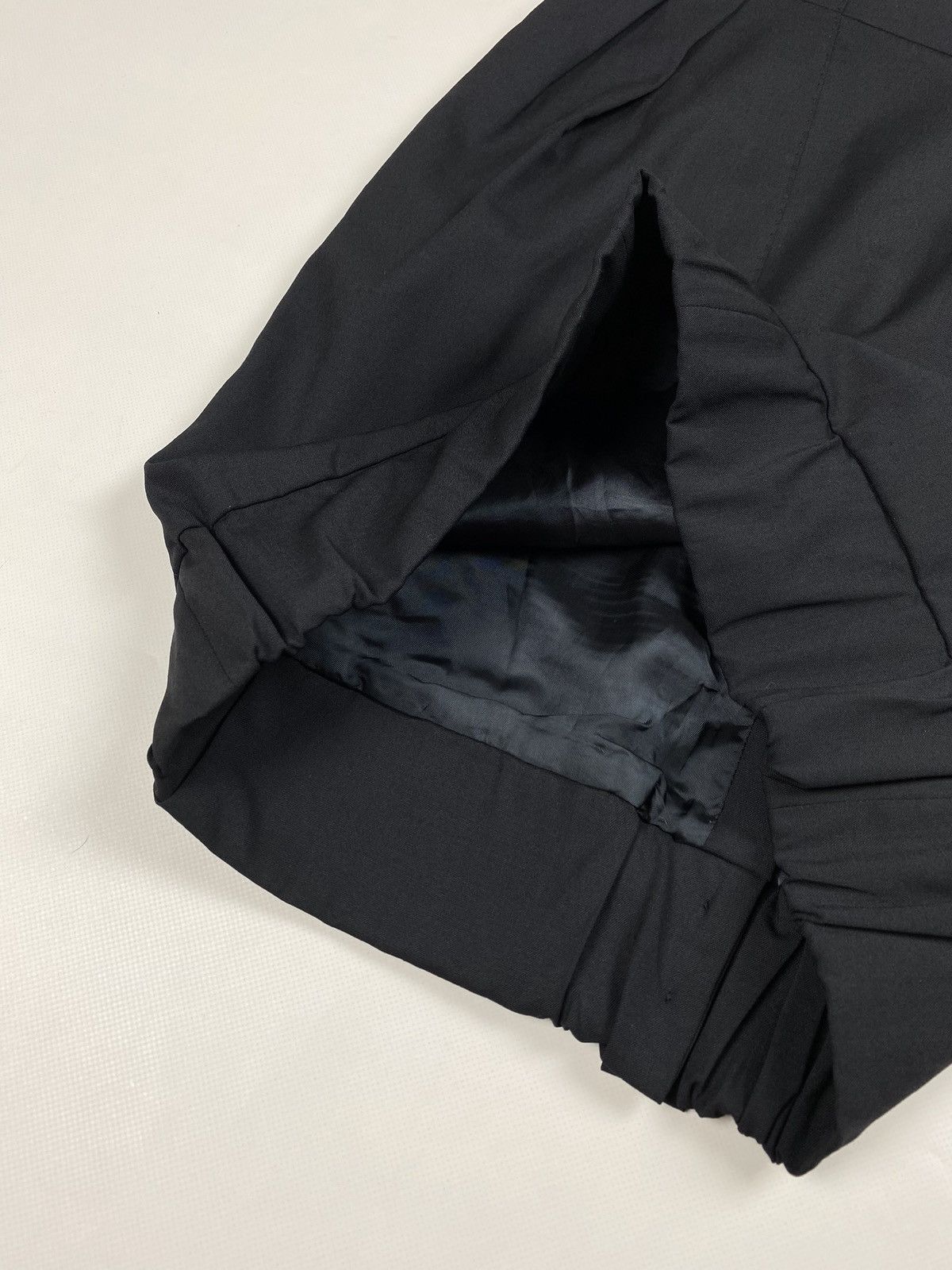 Viktor & Rolf Viktor & Rolf ladies wool pencil skirt size 42 / Xl Size 28" / US 6 / IT 42 - 10 Thumbnail