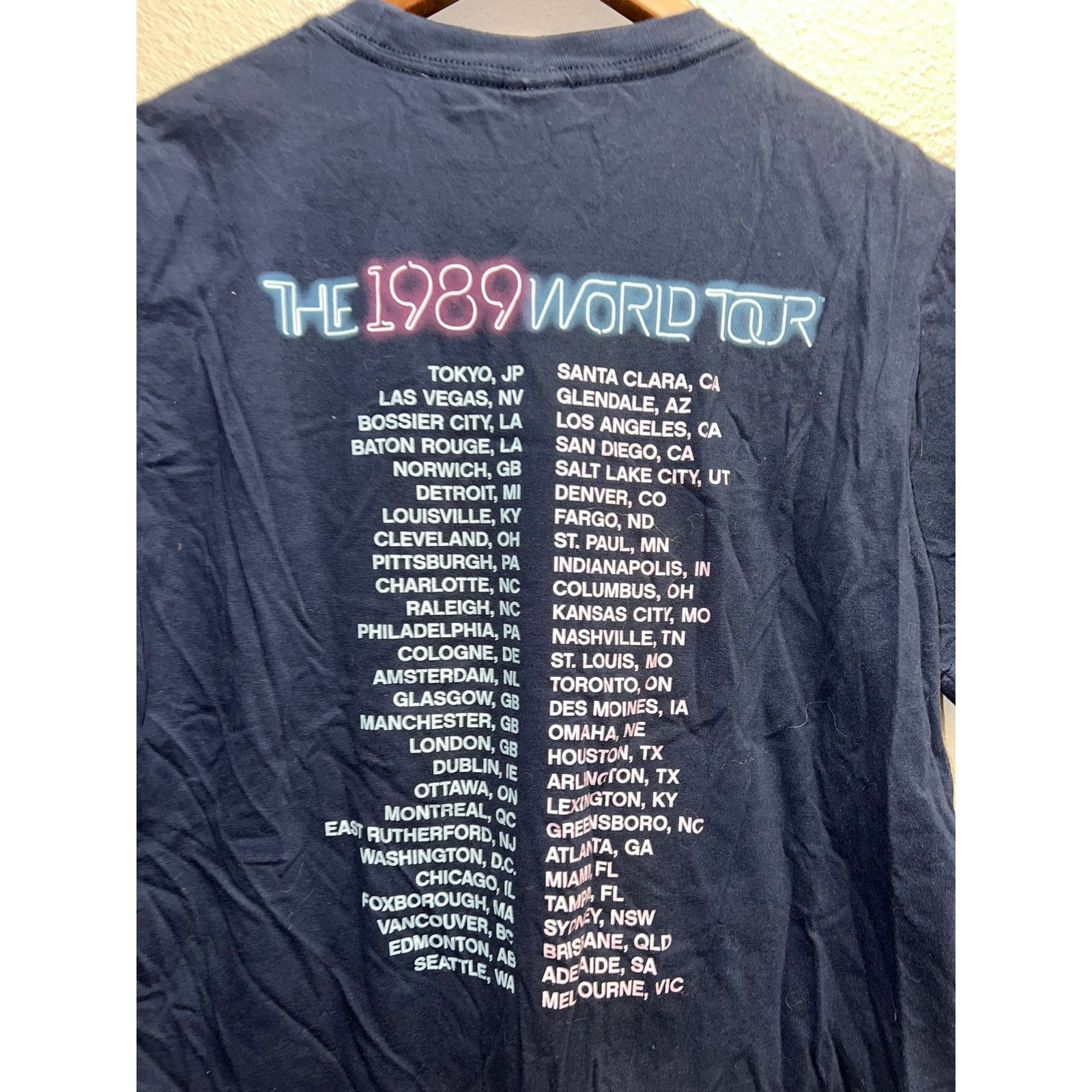 Gildan Taylor Swift 1989 World Tour Shirt Pop Concert Blue Tee M Size M / US 6-8 / IT 42-44 - 6 Thumbnail