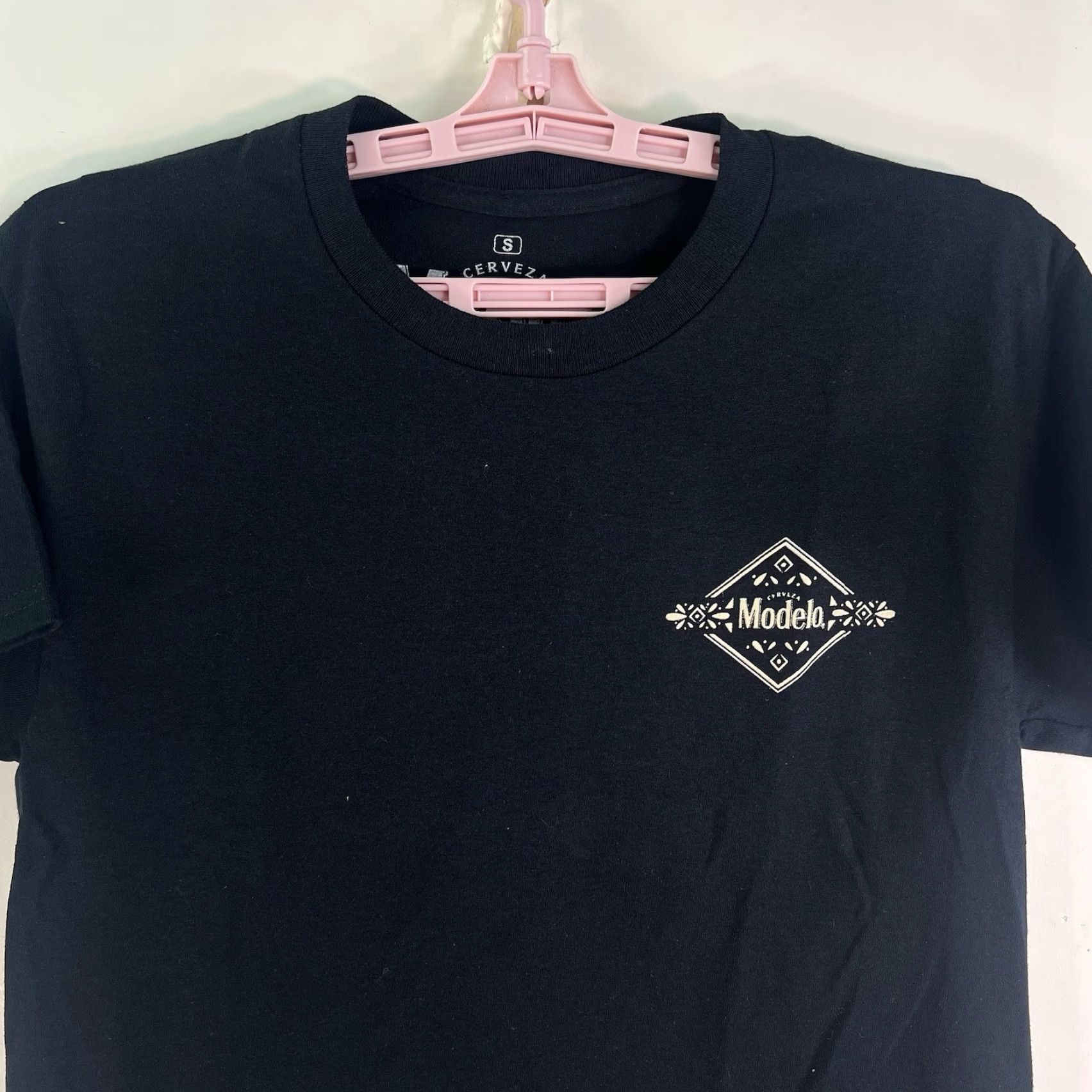 Vintage VINTAGE Modelo Beer Graphic T-Shirt Men Size S Black 90s Athletic Crew Neck Short Sleeve Size US S / EU 44-46 / 1 - 4 Thumbnail