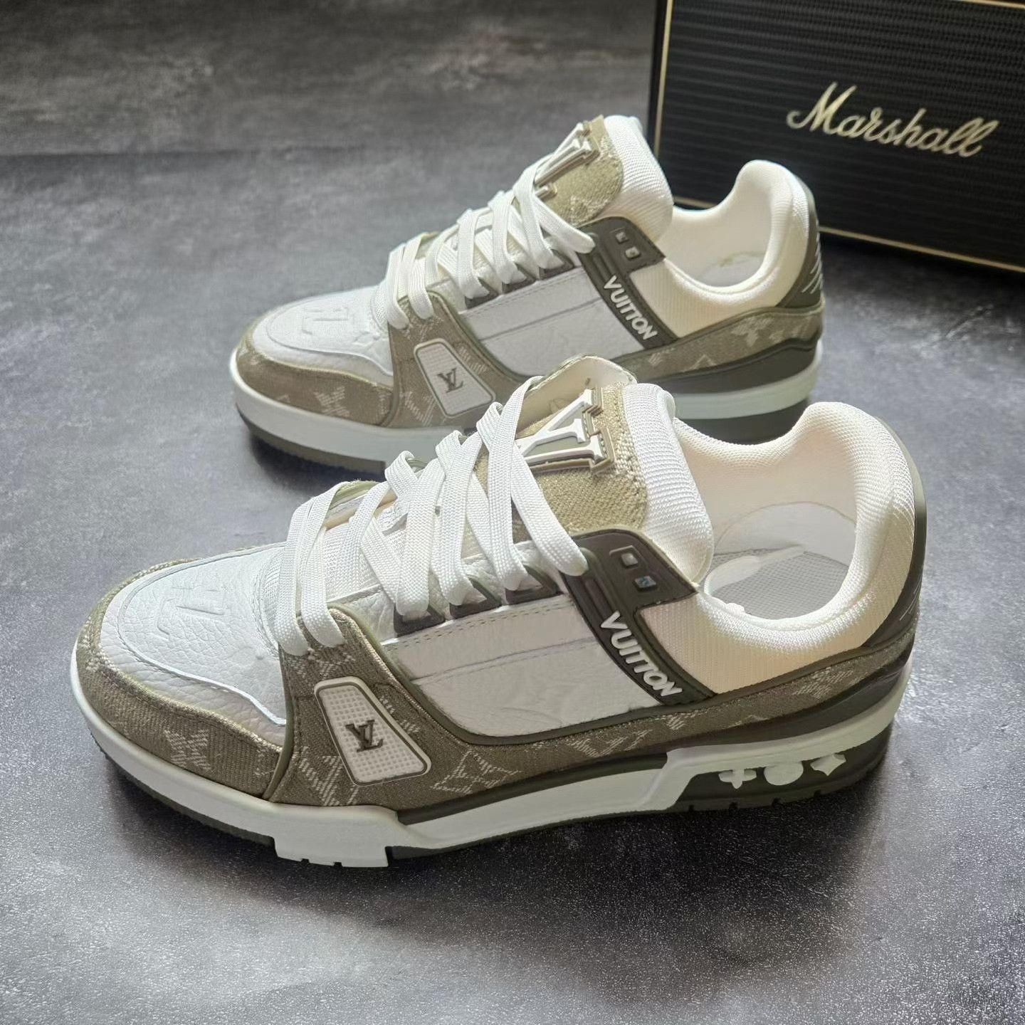 Louis Vuitton Louis Vuitton Training Green Lowtop Sneakers 36 Women Size US 6 / IT 36 - 1 Thumbnail