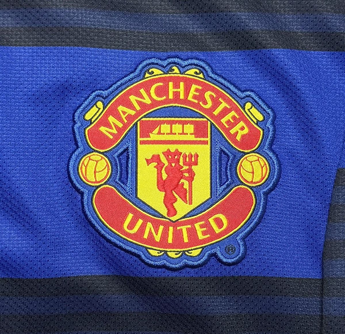 Nike Nike Manchester United 2011 Away Shirt Jersey #14 Chicharito Size US S / EU 44-46 / 1 - 7 Thumbnail