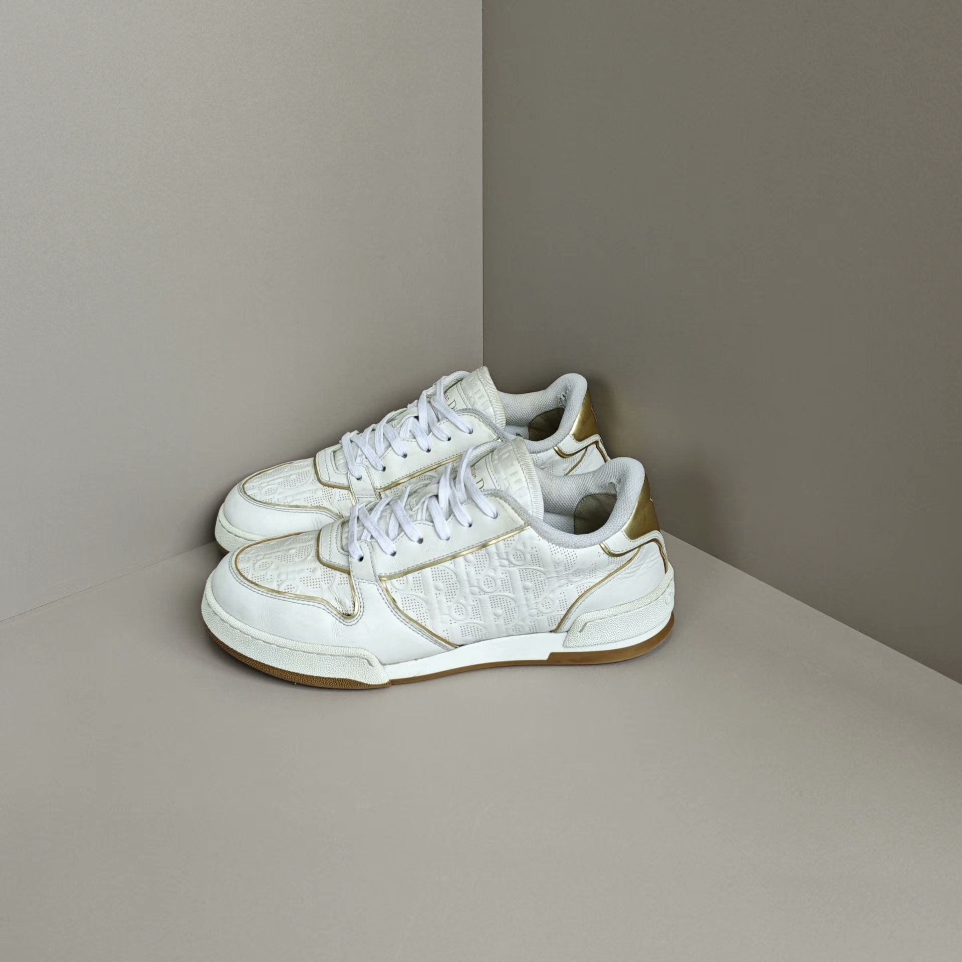Dior Dior Lowtop Sneakers us_7 Women Size US 7 / IT 37 - 1 Thumbnail
